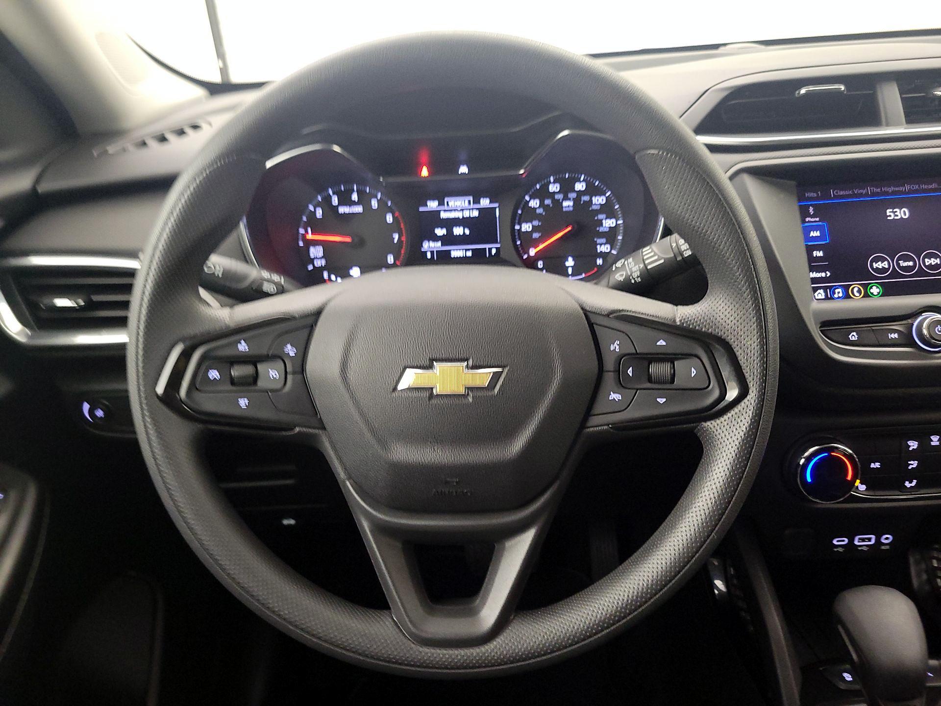 Thumbnail: 2023 Chevrolet TrailBlazer - 10