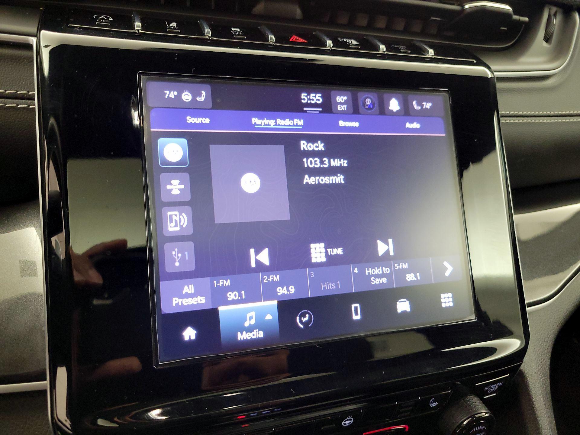 Thumbnail: 2022 Jeep Grand Cherokee - 14