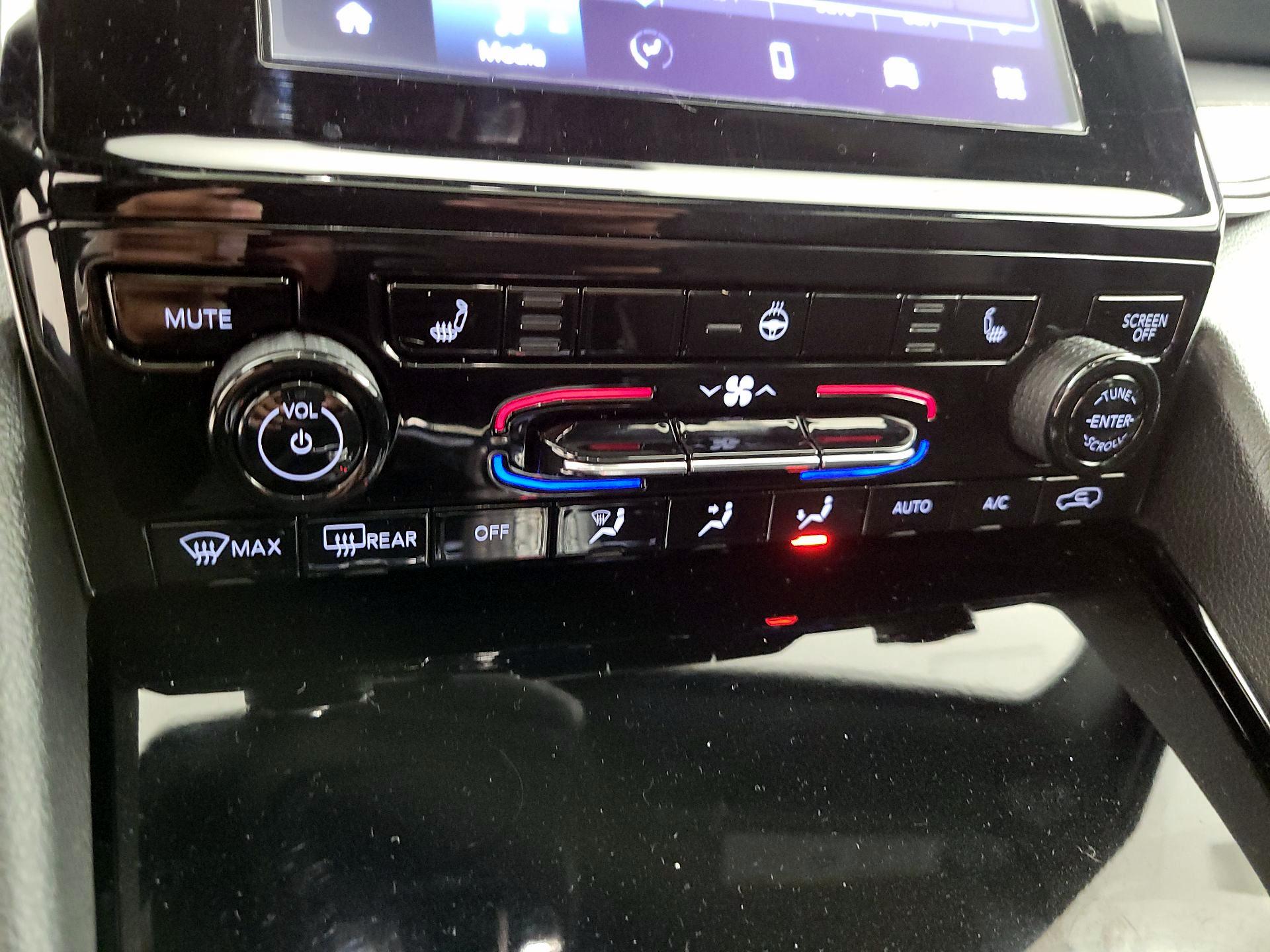 Thumbnail: 2022 Jeep Grand Cherokee - 15