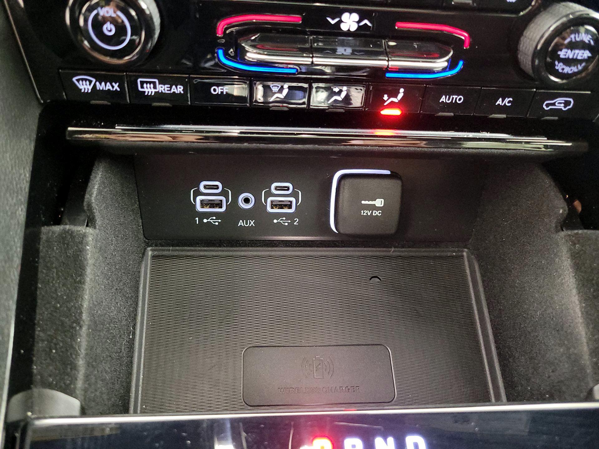 Thumbnail: 2022 Jeep Grand Cherokee - 17