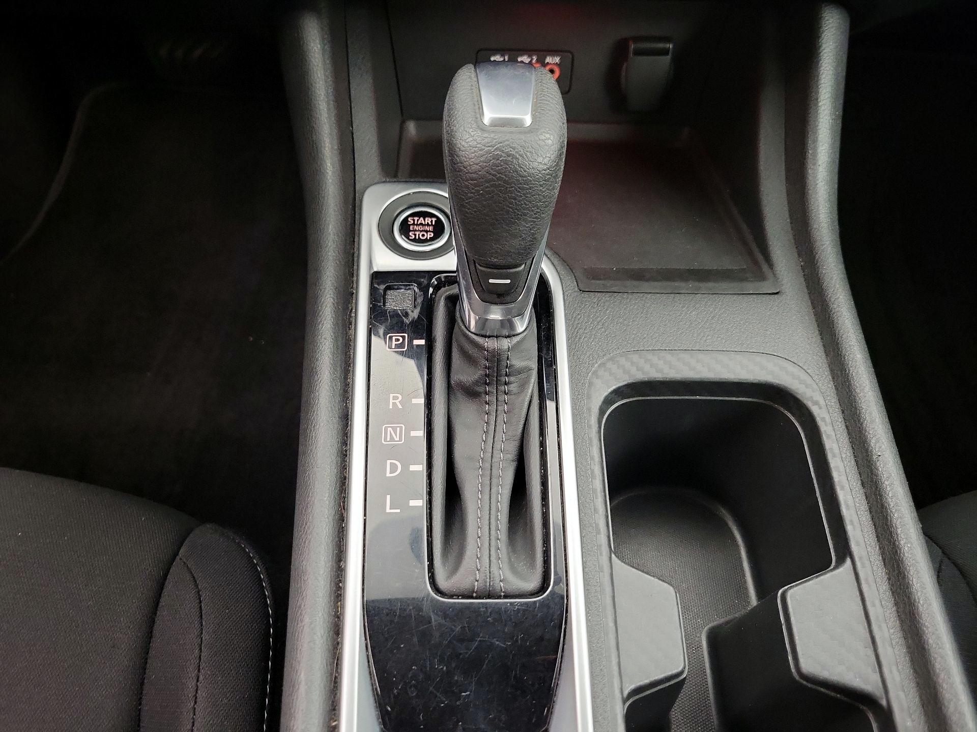 Thumbnail: 2023 Nissan Sentra - 17