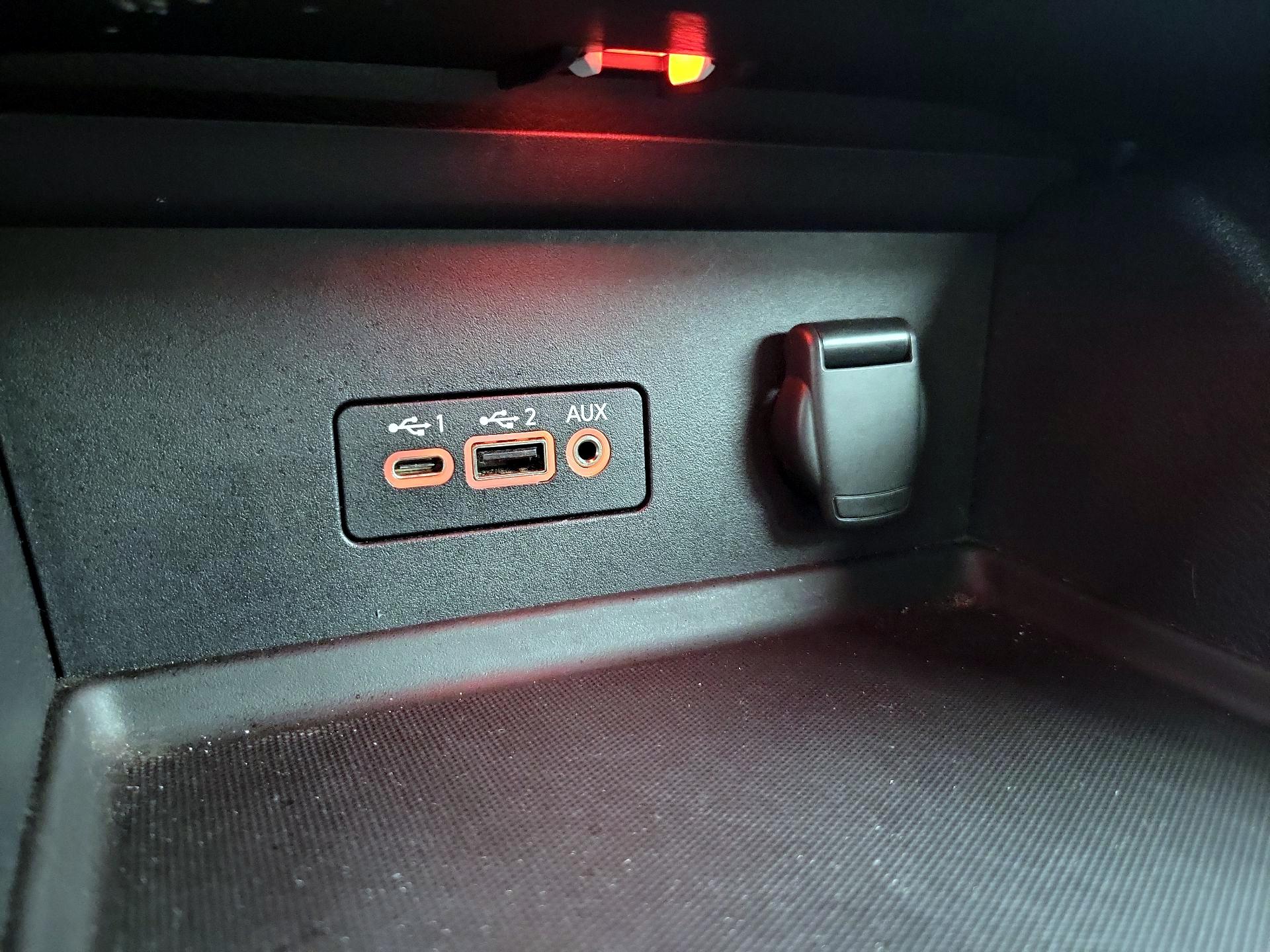 Thumbnail: 2023 Nissan Sentra - 18