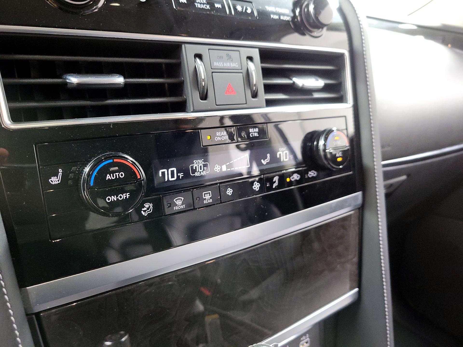 Thumbnail: 2024 INFINITI QX80 - 12