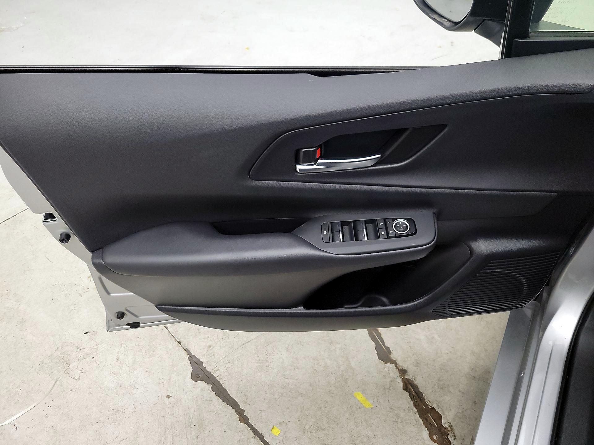 Thumbnail: 2024 Toyota Prius Prime - 12