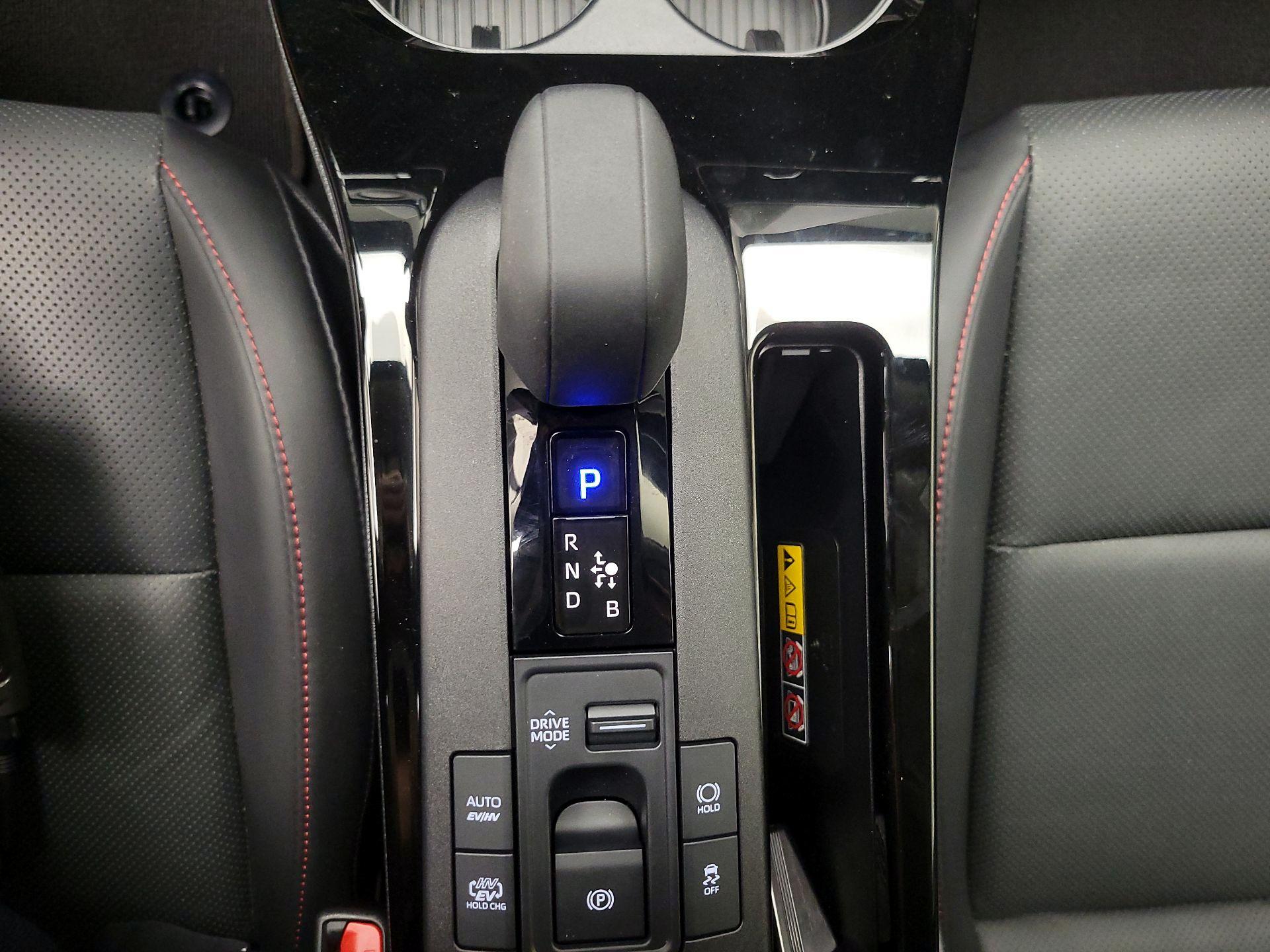 Thumbnail: 2024 Toyota Prius Prime - 17