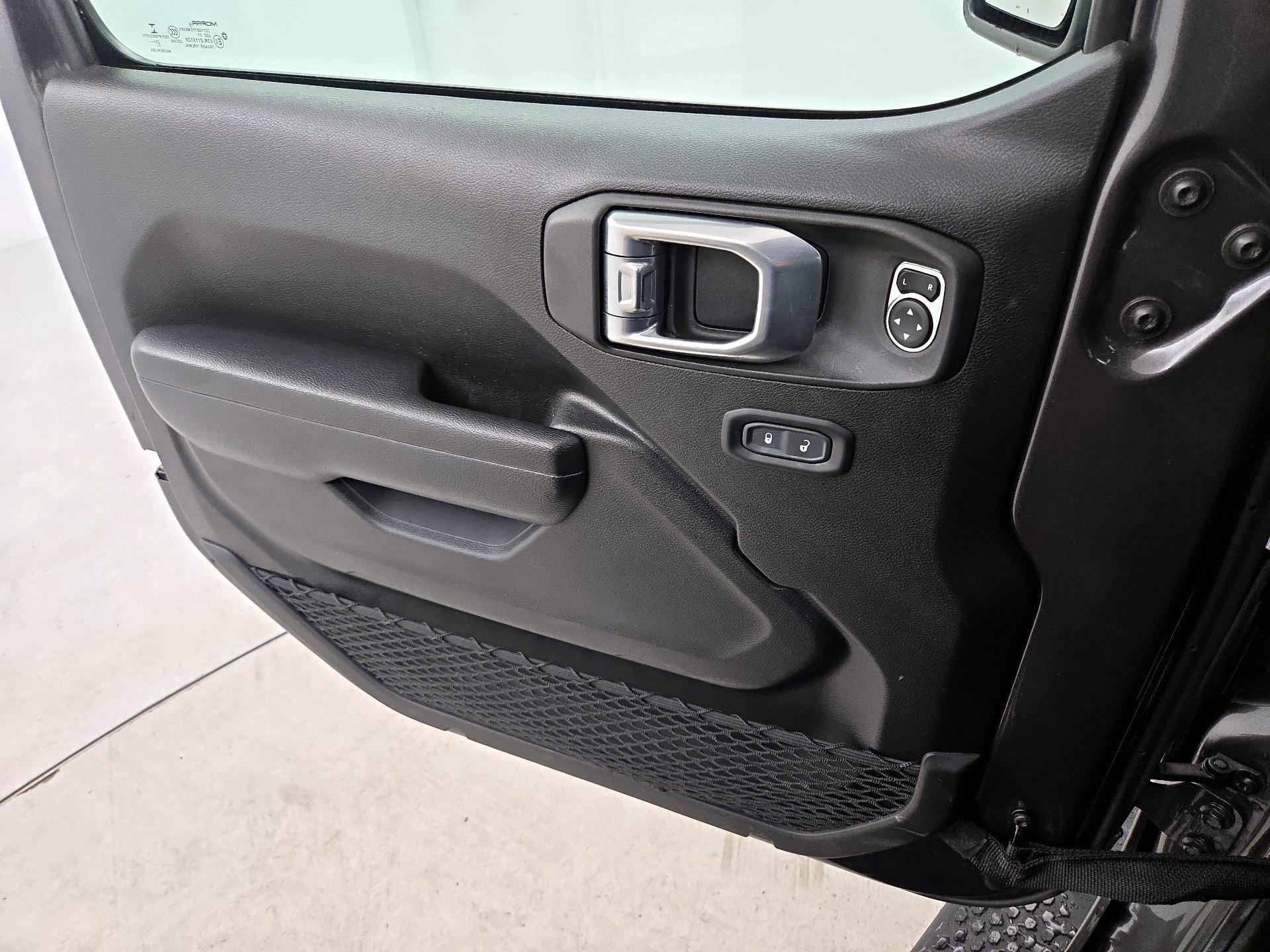 Thumbnail: 2021 Jeep Wrangler - 12