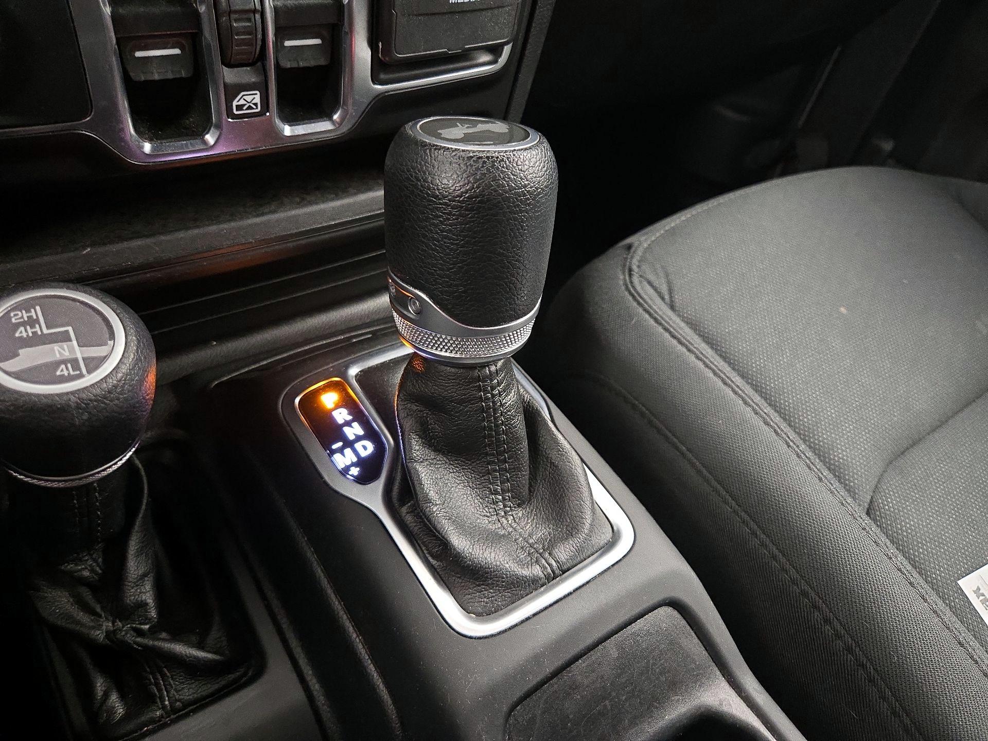 Thumbnail: 2021 Jeep Wrangler - 18