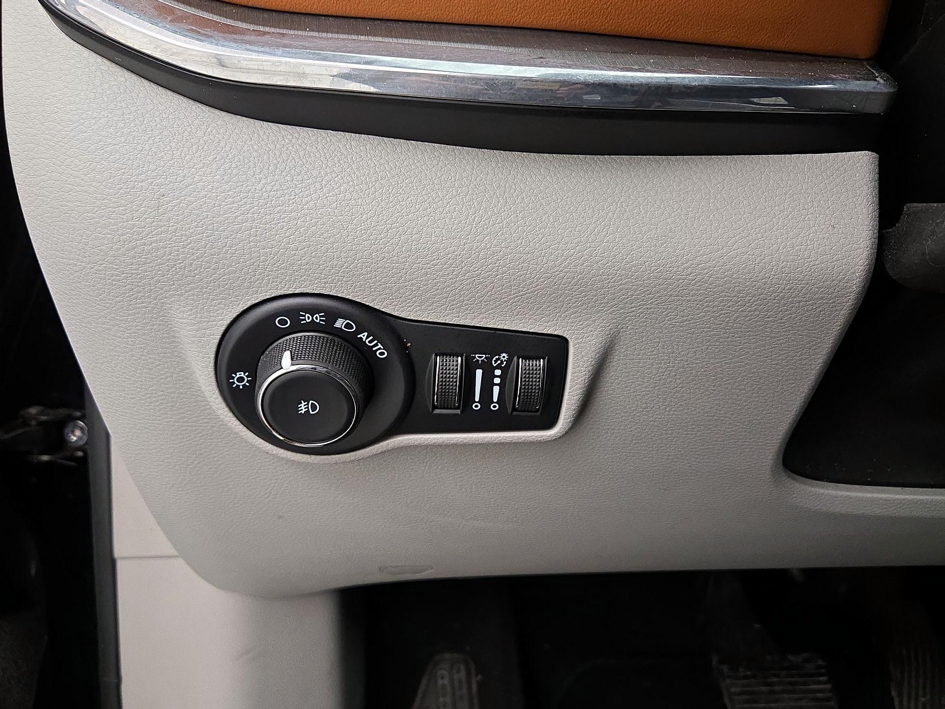 Thumbnail: 2022 Jeep Compass - 13