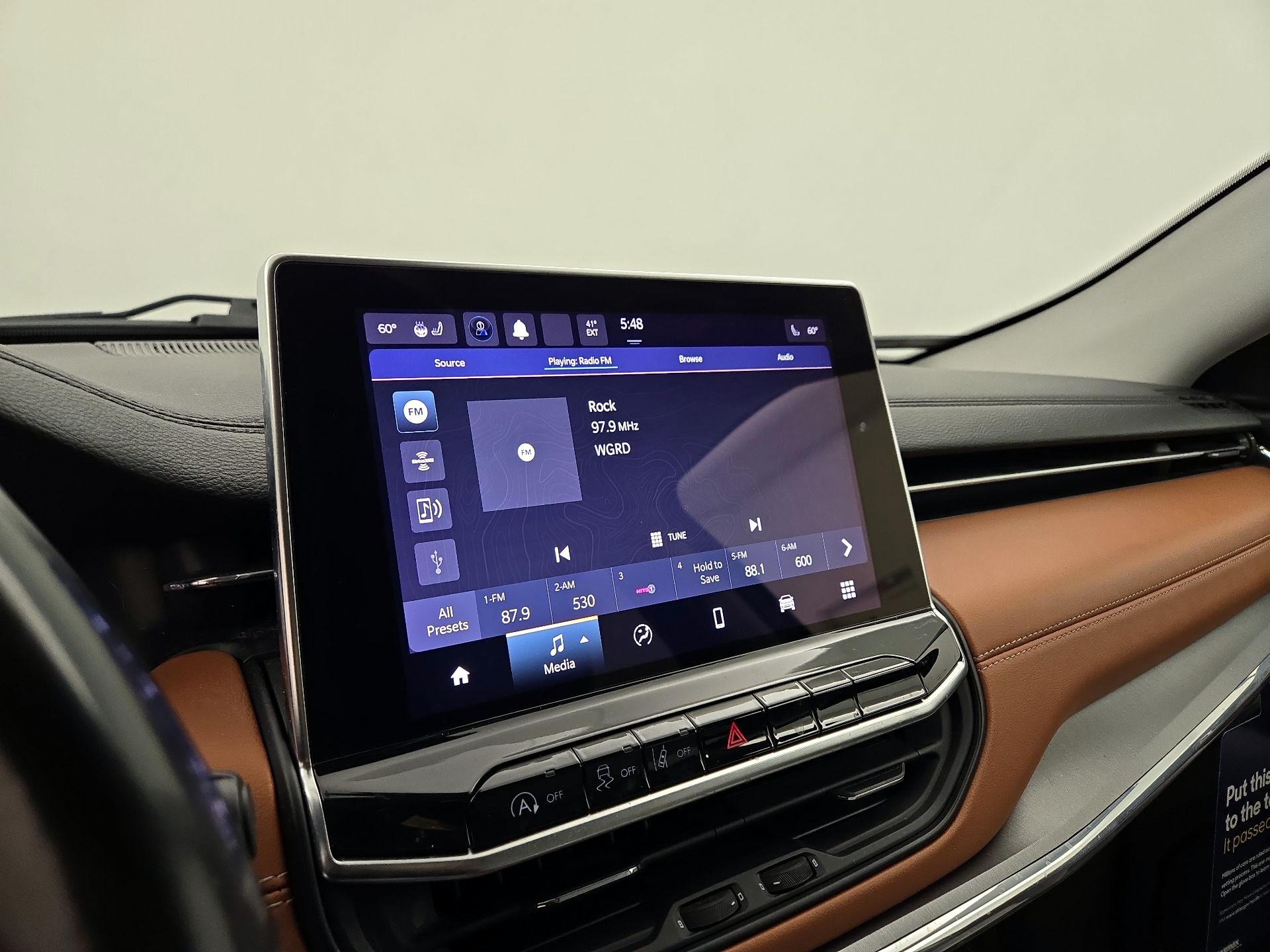 Thumbnail: 2022 Jeep Compass - 15