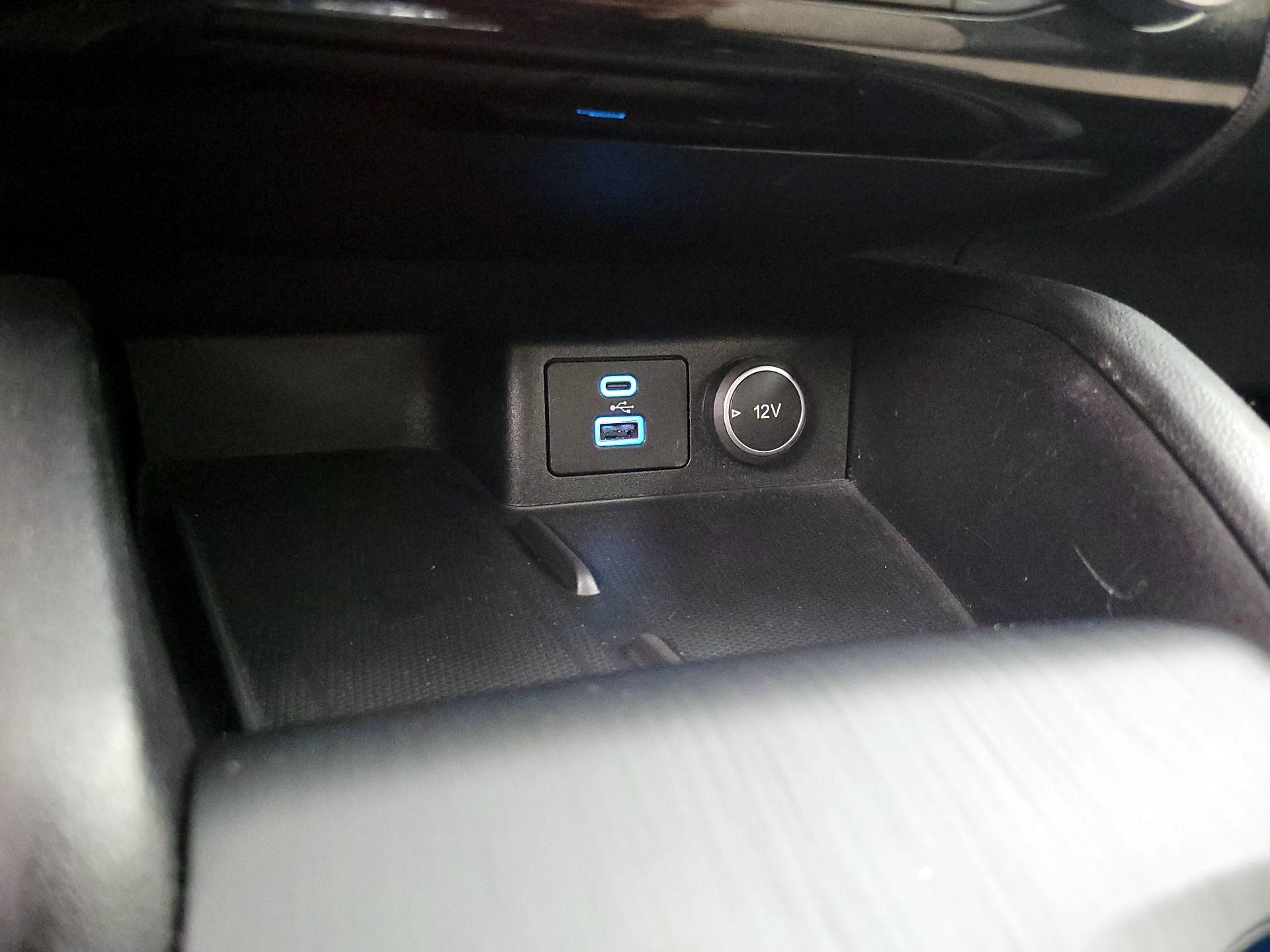 Thumbnail: 2021 Ford Escape - 18