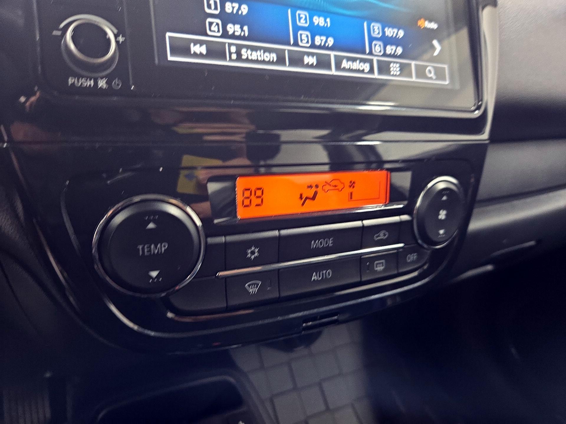 Thumbnail: 2023 Mitsubishi Mirage G4 - 16