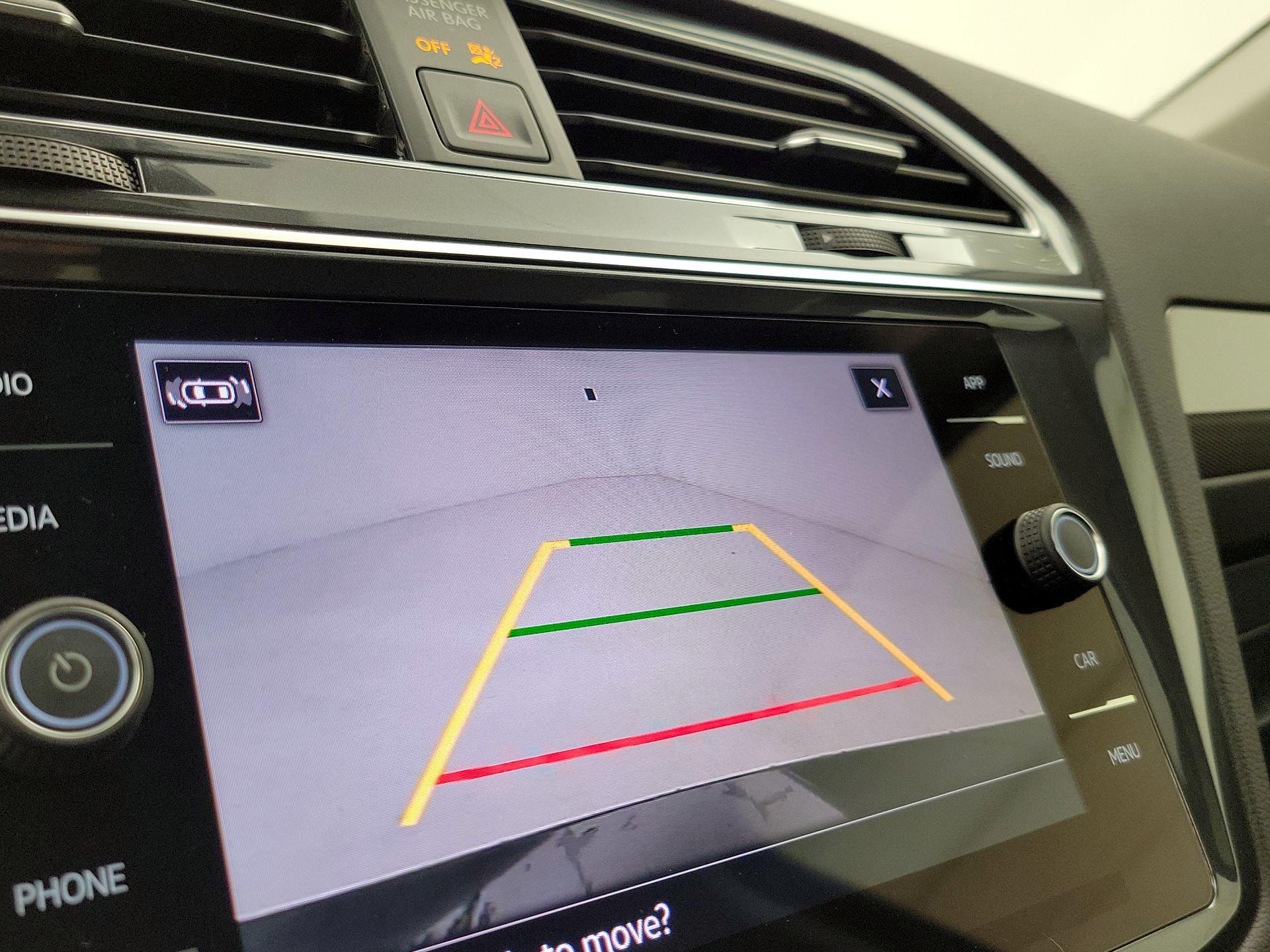 Thumbnail: 2023 Volkswagen Tiguan - 14