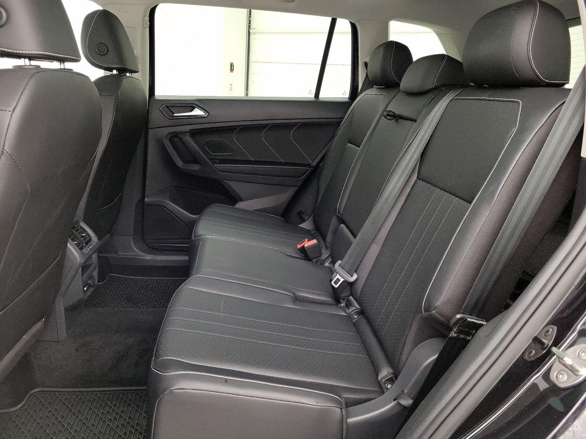 Thumbnail: 2023 Volkswagen Tiguan - 20