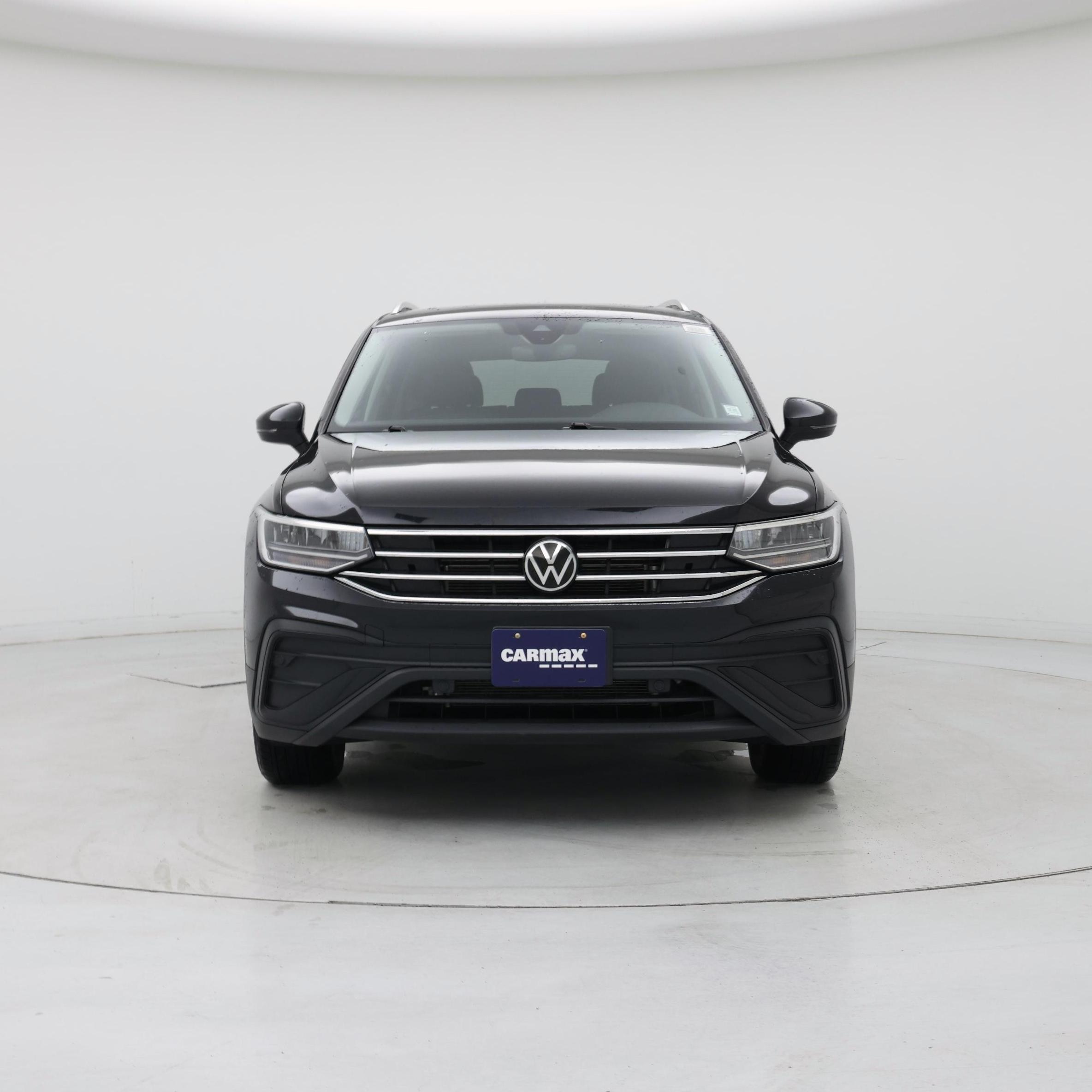 Thumbnail: 2023 Volkswagen Tiguan - 5