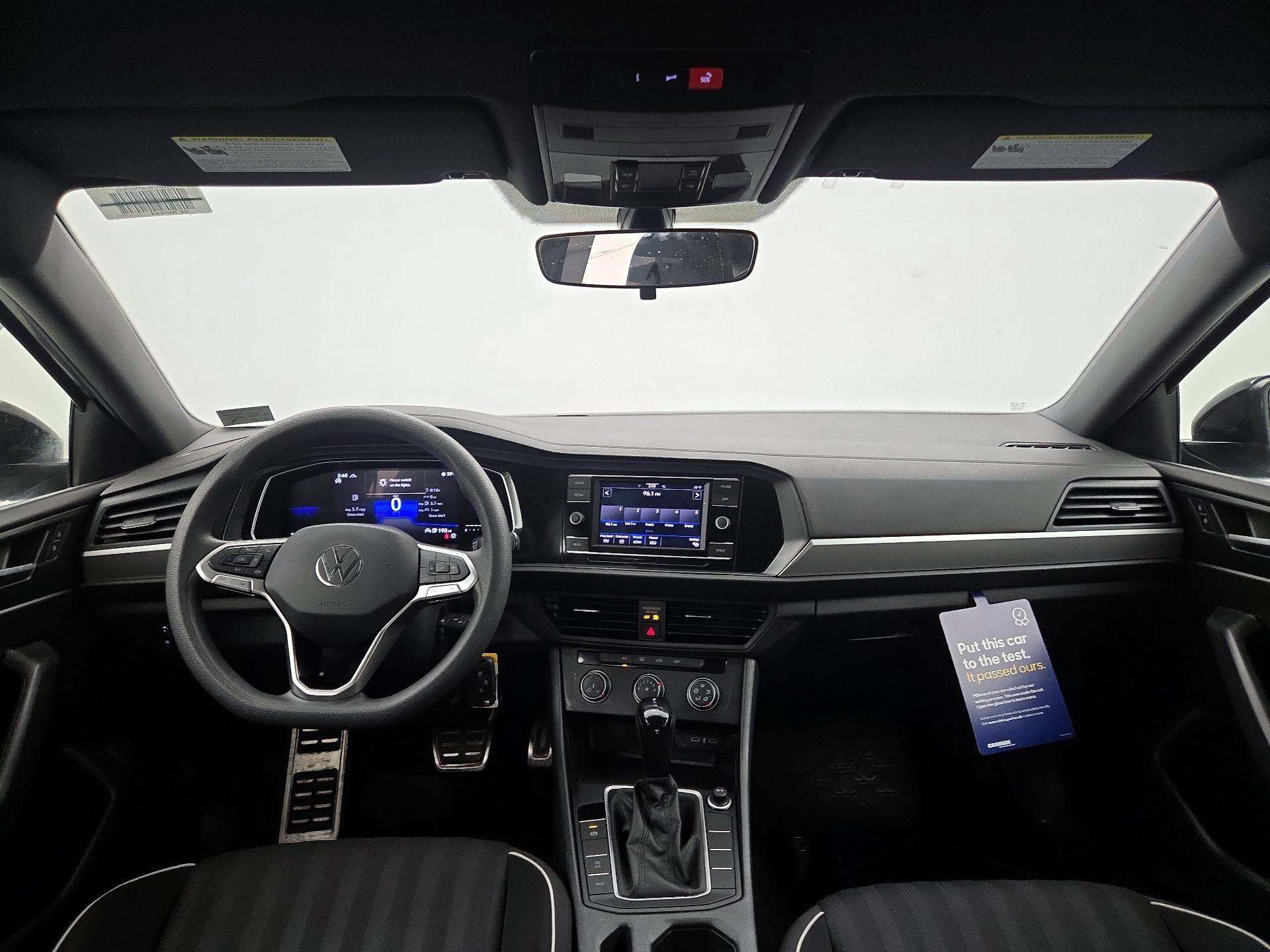 Thumbnail: 2023 Volkswagen Jetta - 9