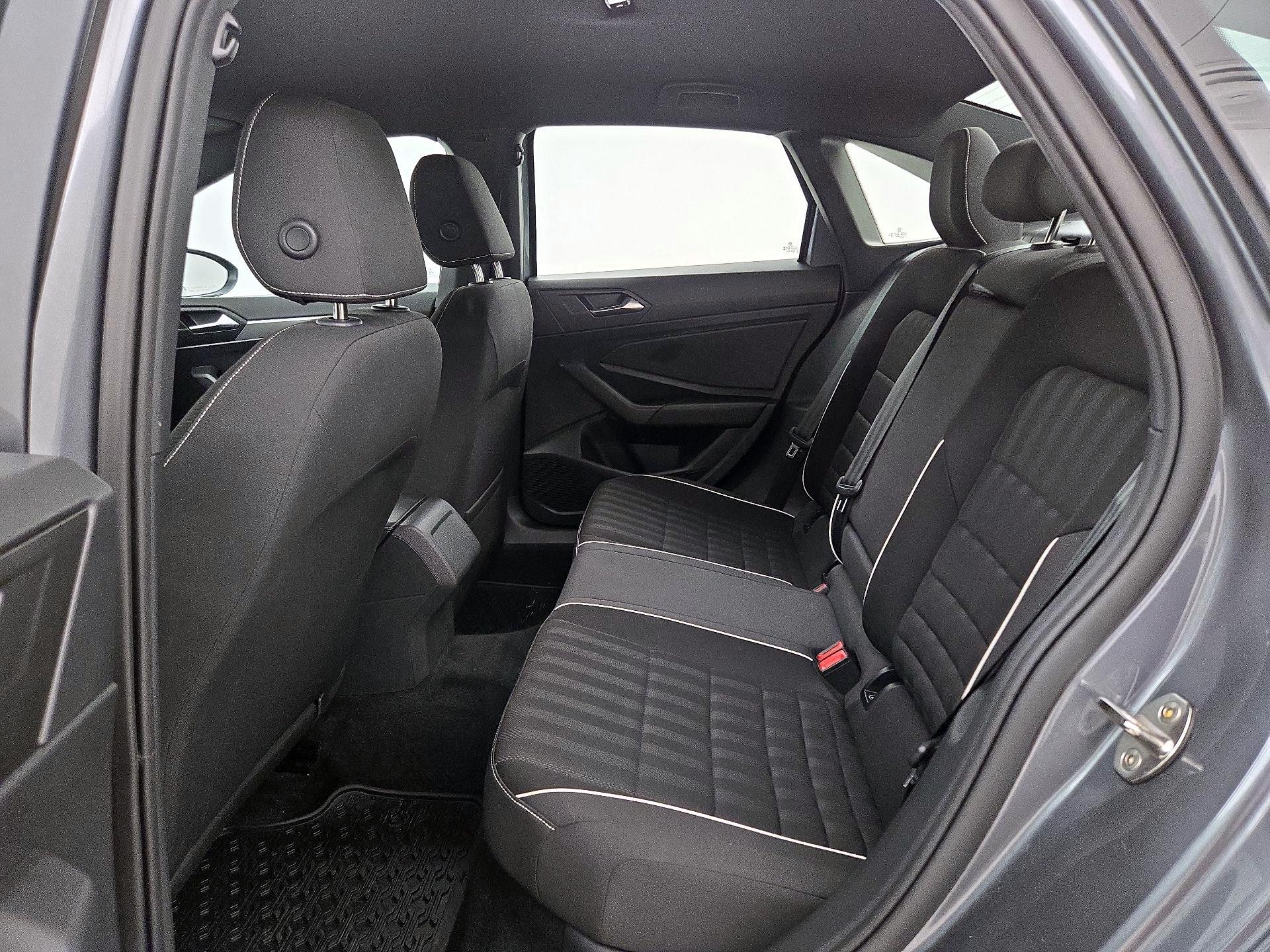 Thumbnail: 2023 Volkswagen Jetta - 19