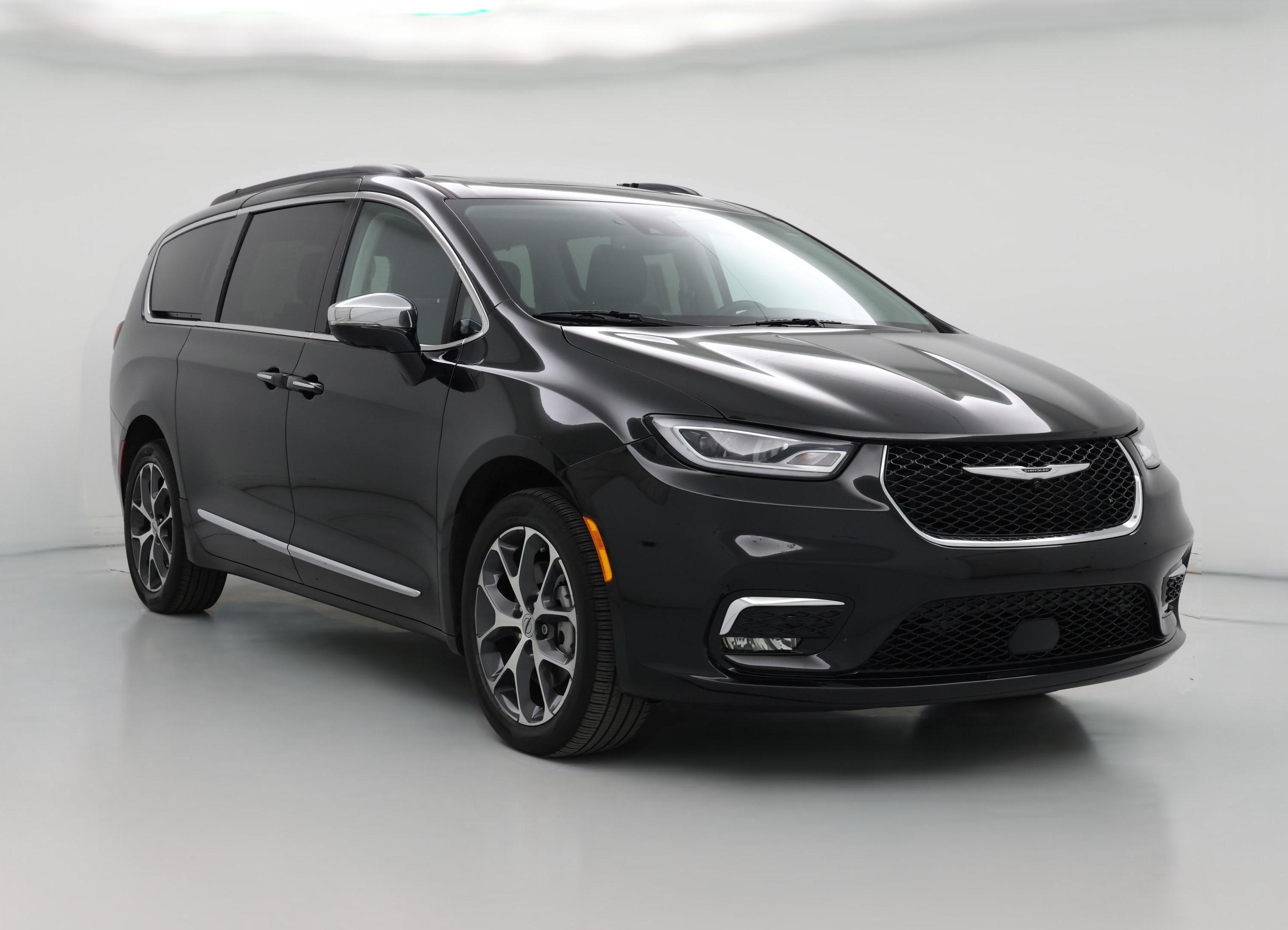 Thumbnail: 2022 Chrysler Pacifica - 1