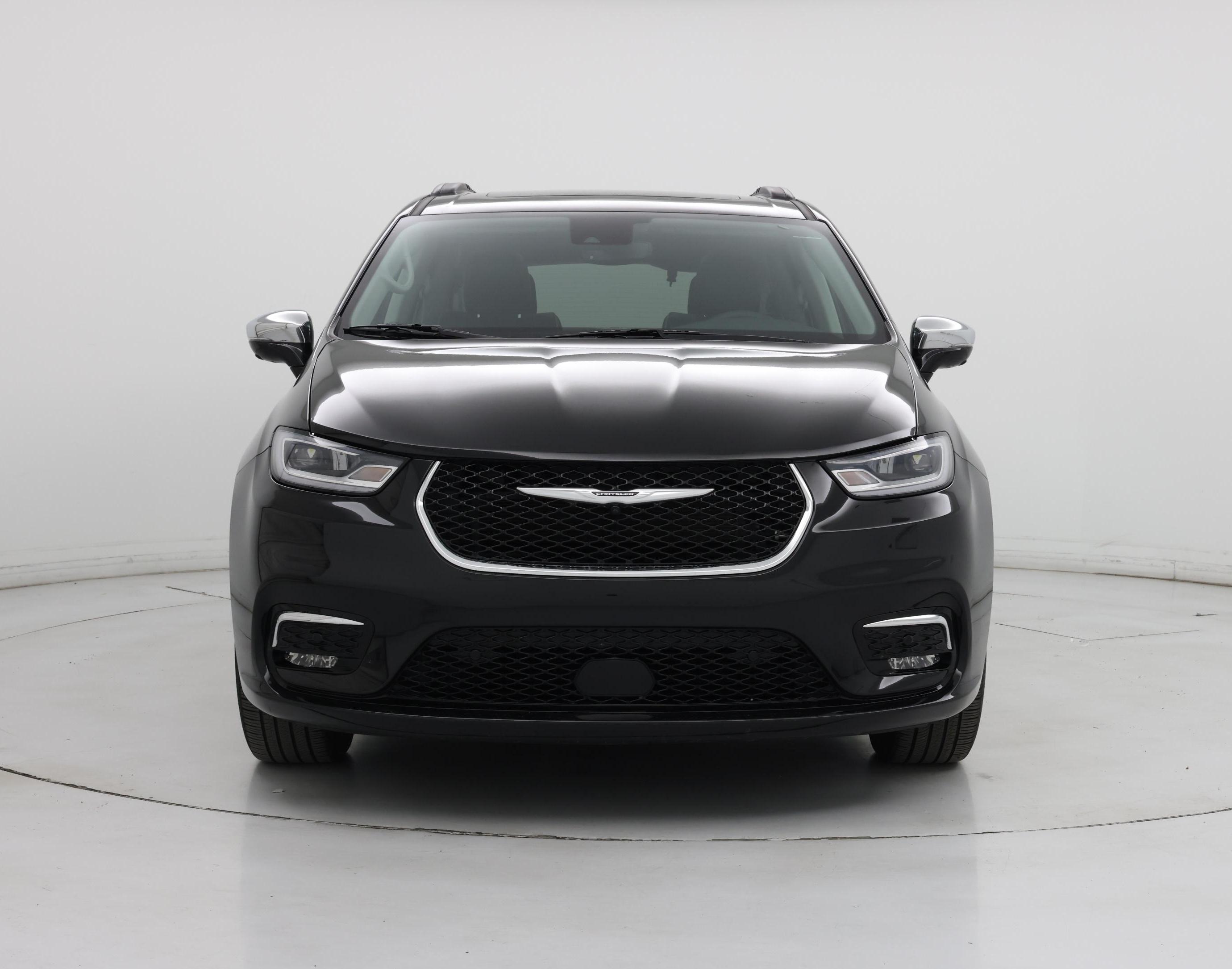 Thumbnail: 2022 Chrysler Pacifica - 5