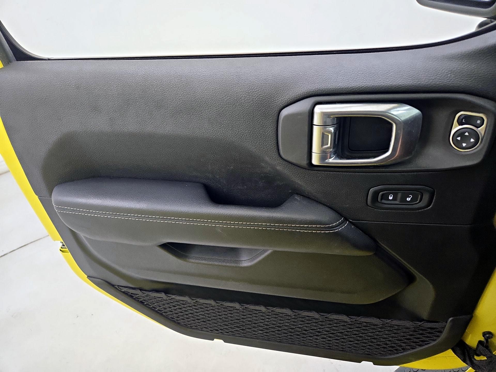 Thumbnail: 2022 Jeep Wrangler - 12