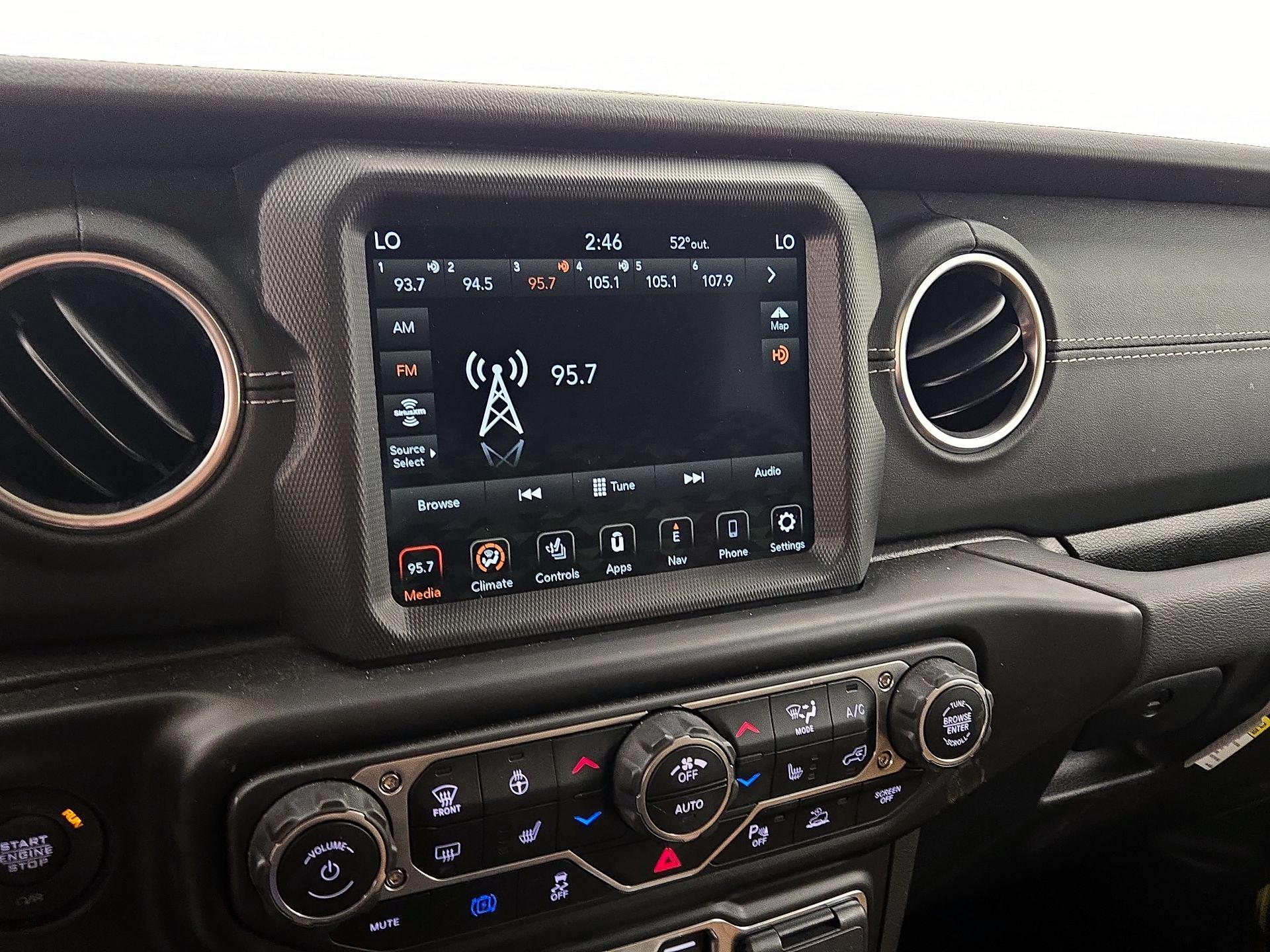 Thumbnail: 2022 Jeep Wrangler - 16