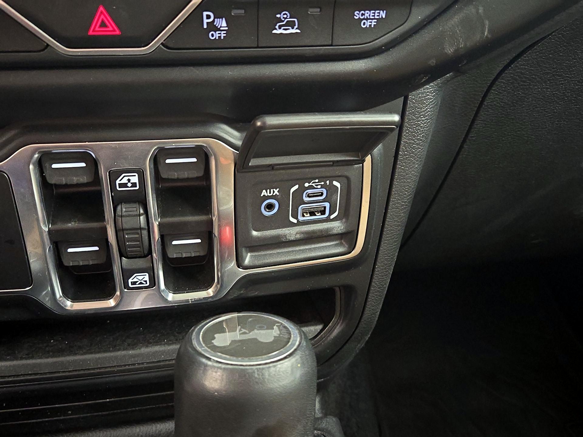 Thumbnail: 2022 Jeep Wrangler - 19