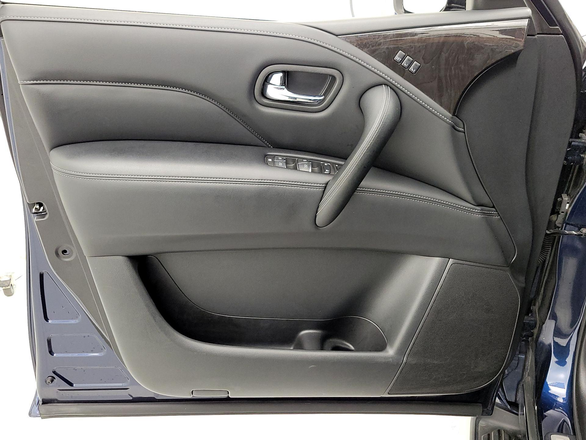 Thumbnail: 2024 INFINITI QX80 - 12