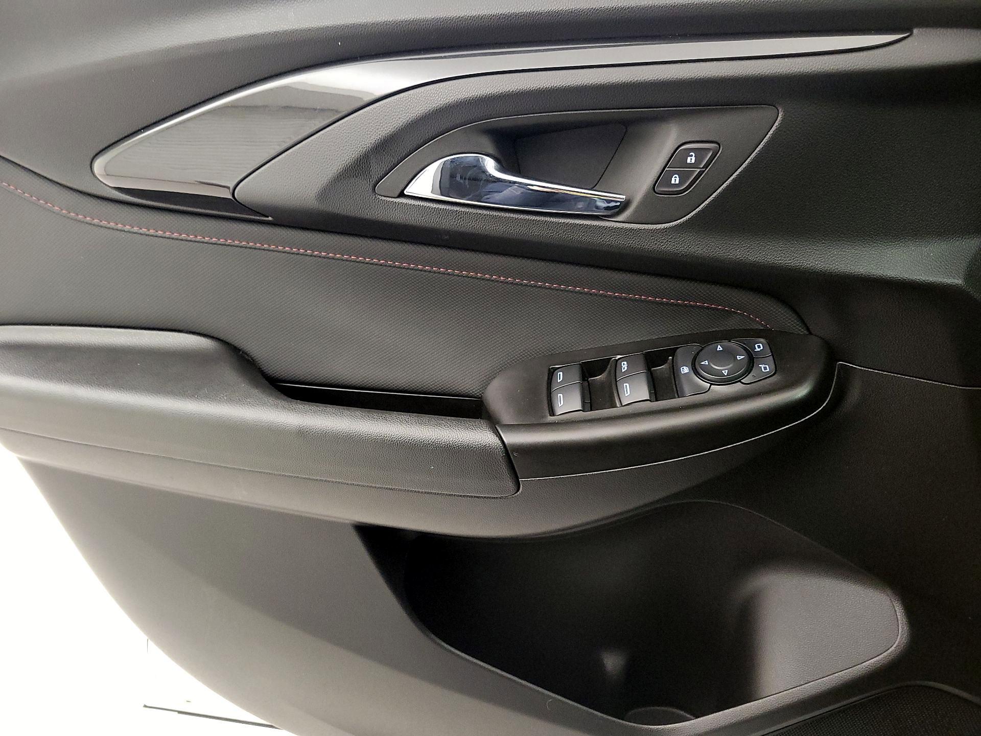 Thumbnail: 2023 Chevrolet TrailBlazer - 12