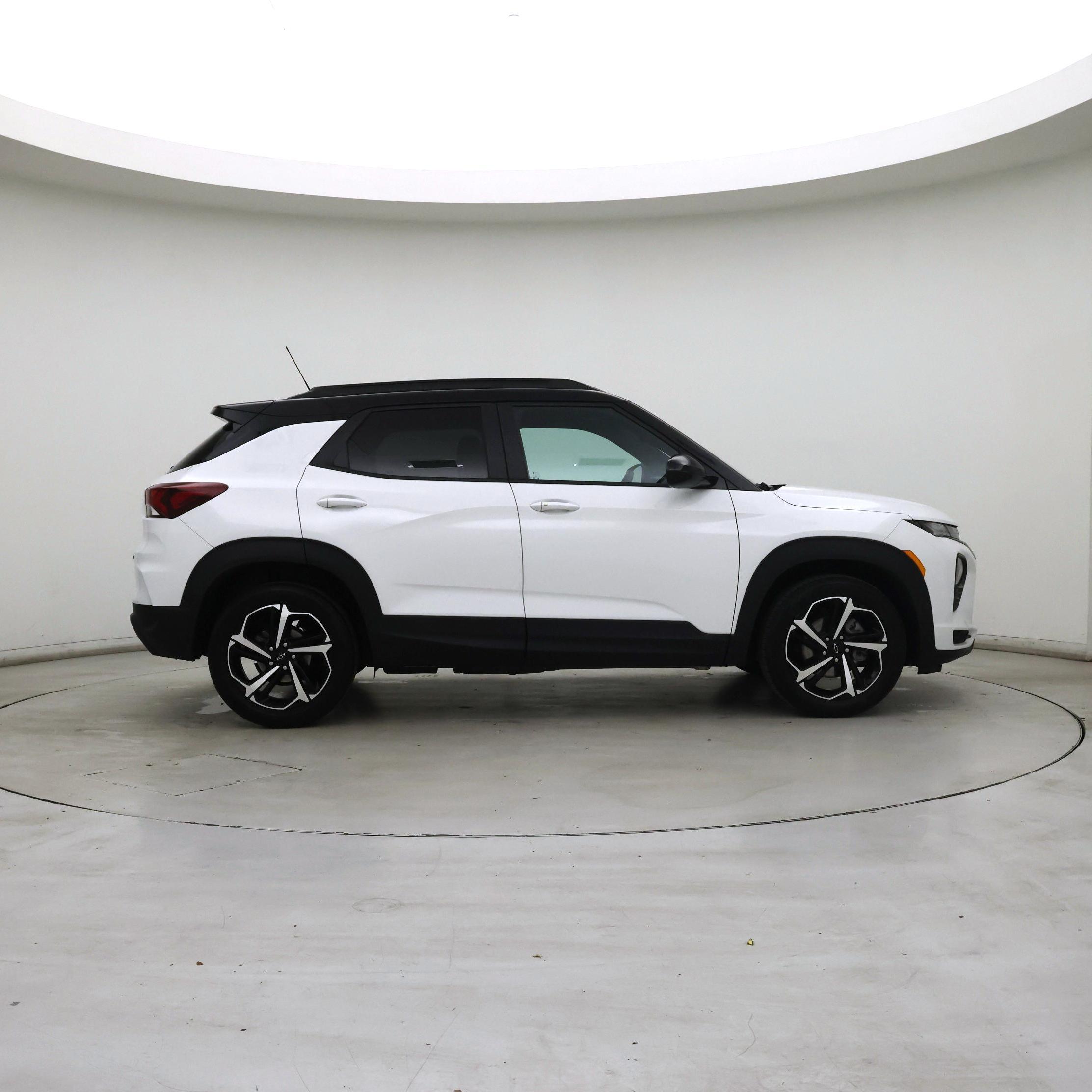 Thumbnail: 2023 Chevrolet TrailBlazer - 7