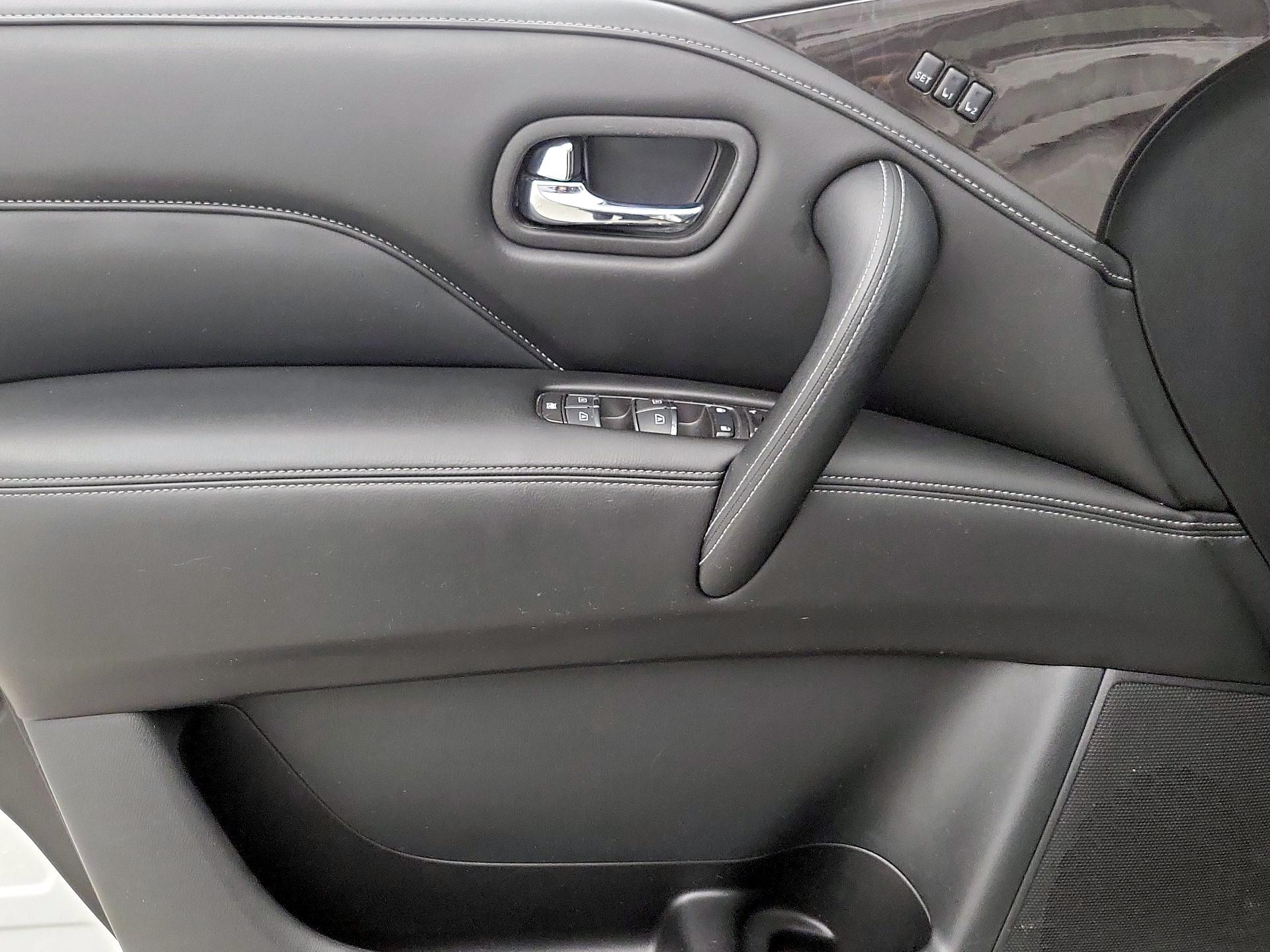 Thumbnail: 2024 INFINITI QX80 - 12