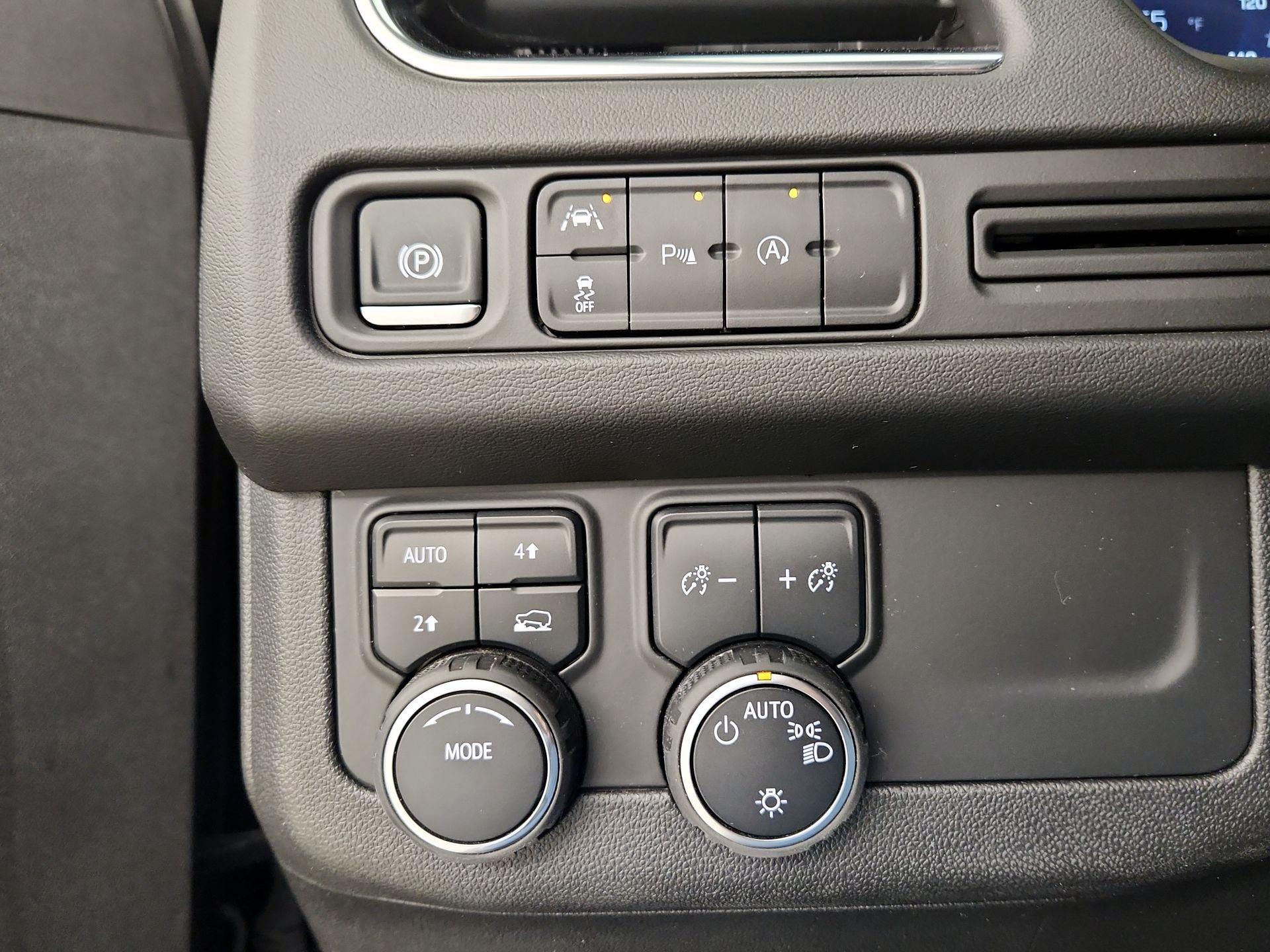 Thumbnail: 2024 Chevrolet Tahoe - 13