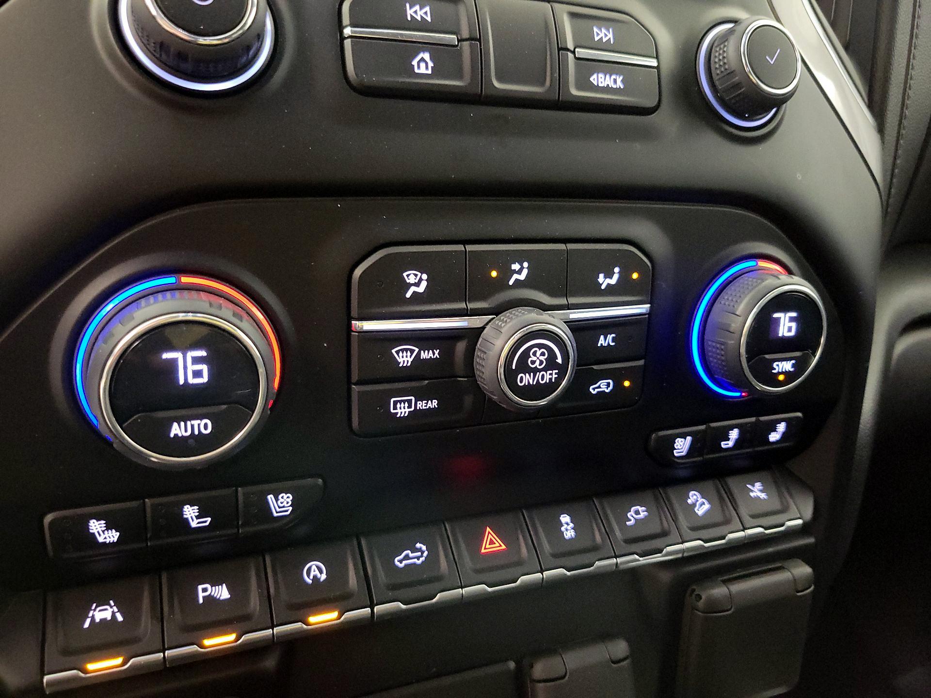 Thumbnail: 2022 Chevrolet Silverado 1500 - 17