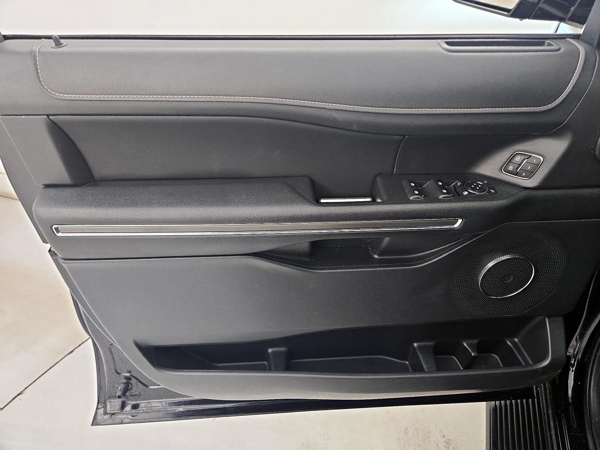 Thumbnail: 2024 Ford Expedition - 12