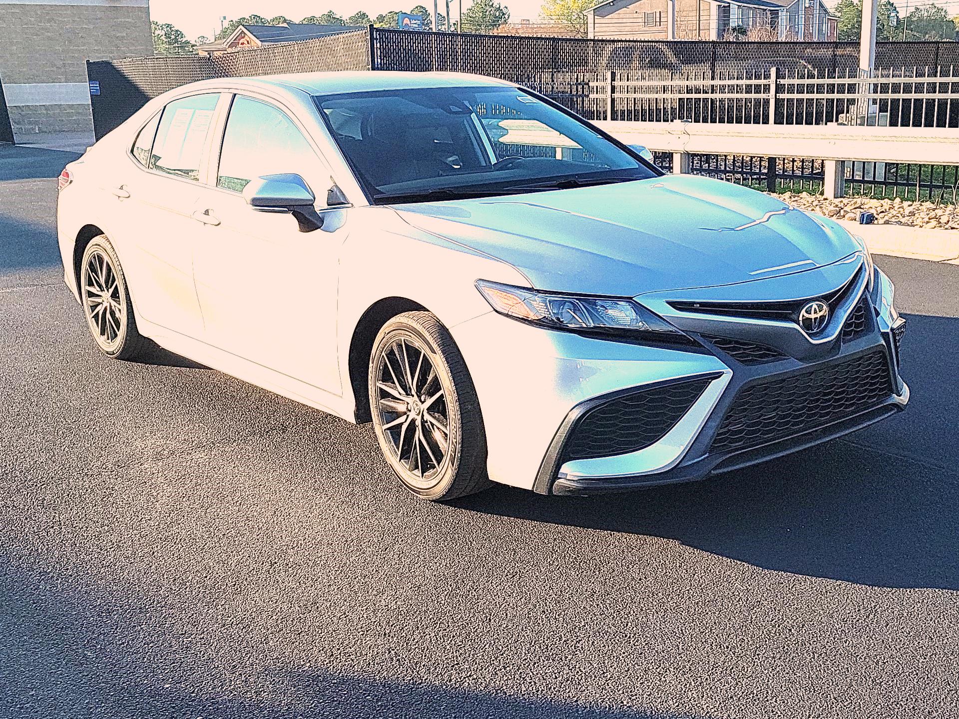 Thumbnail: 2022 Toyota Camry - 1