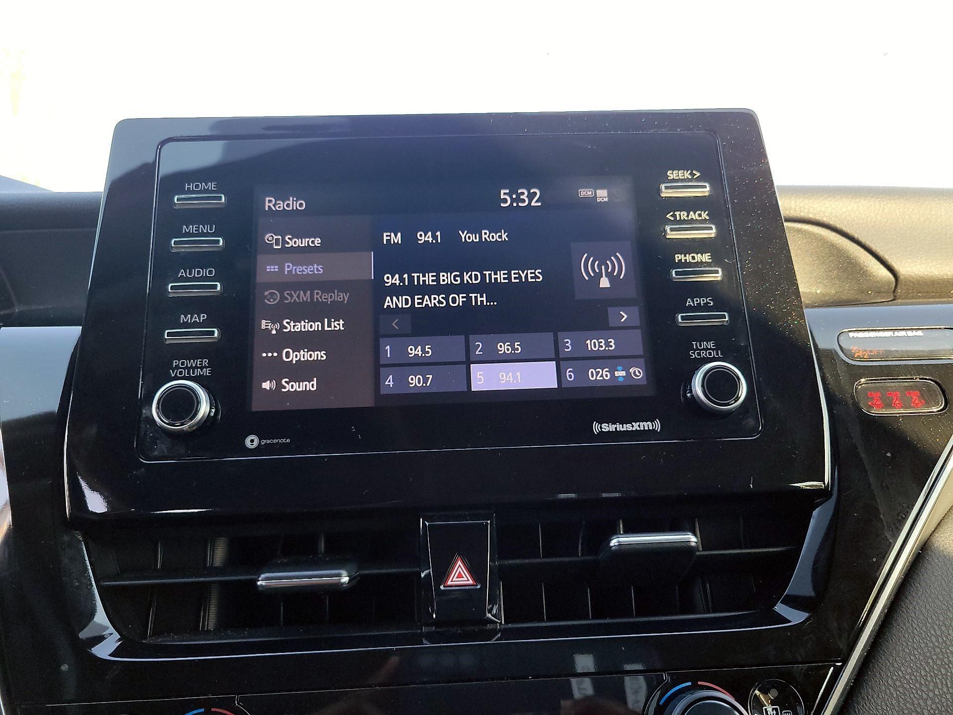 Thumbnail: 2022 Toyota Camry - 13