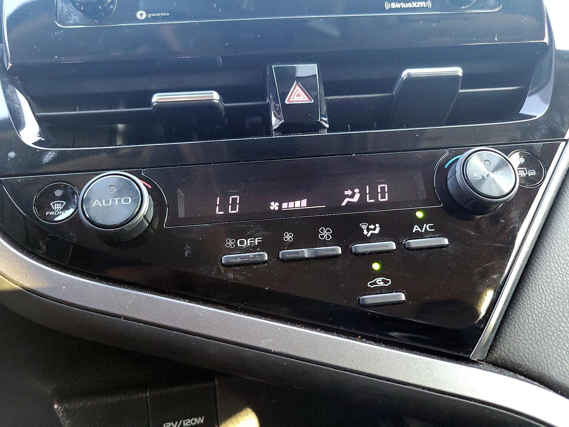 Thumbnail: 2022 Toyota Camry - 14