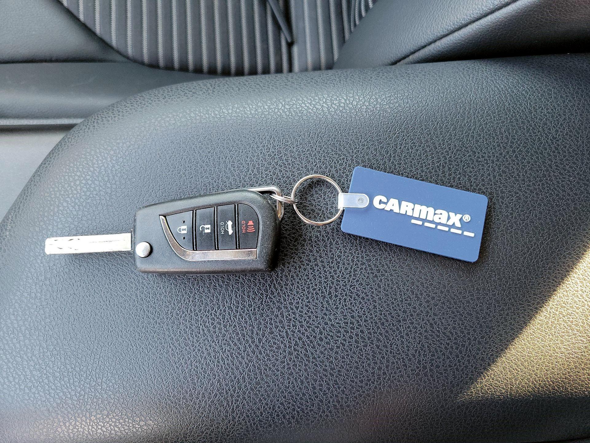 Thumbnail: 2022 Toyota Camry - 20