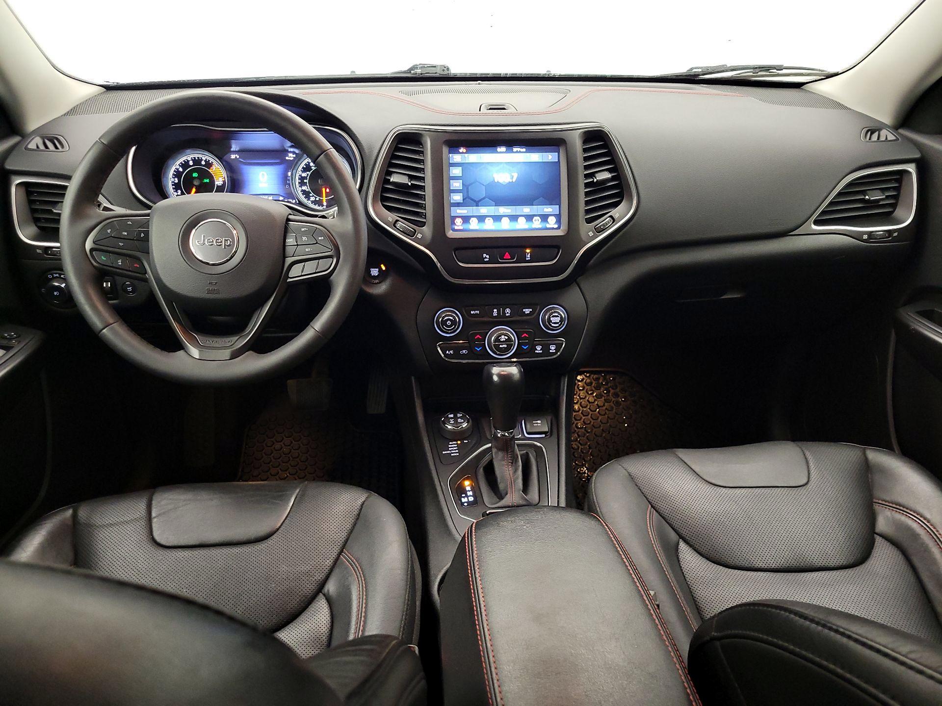 Thumbnail: 2021 Jeep Cherokee - 9