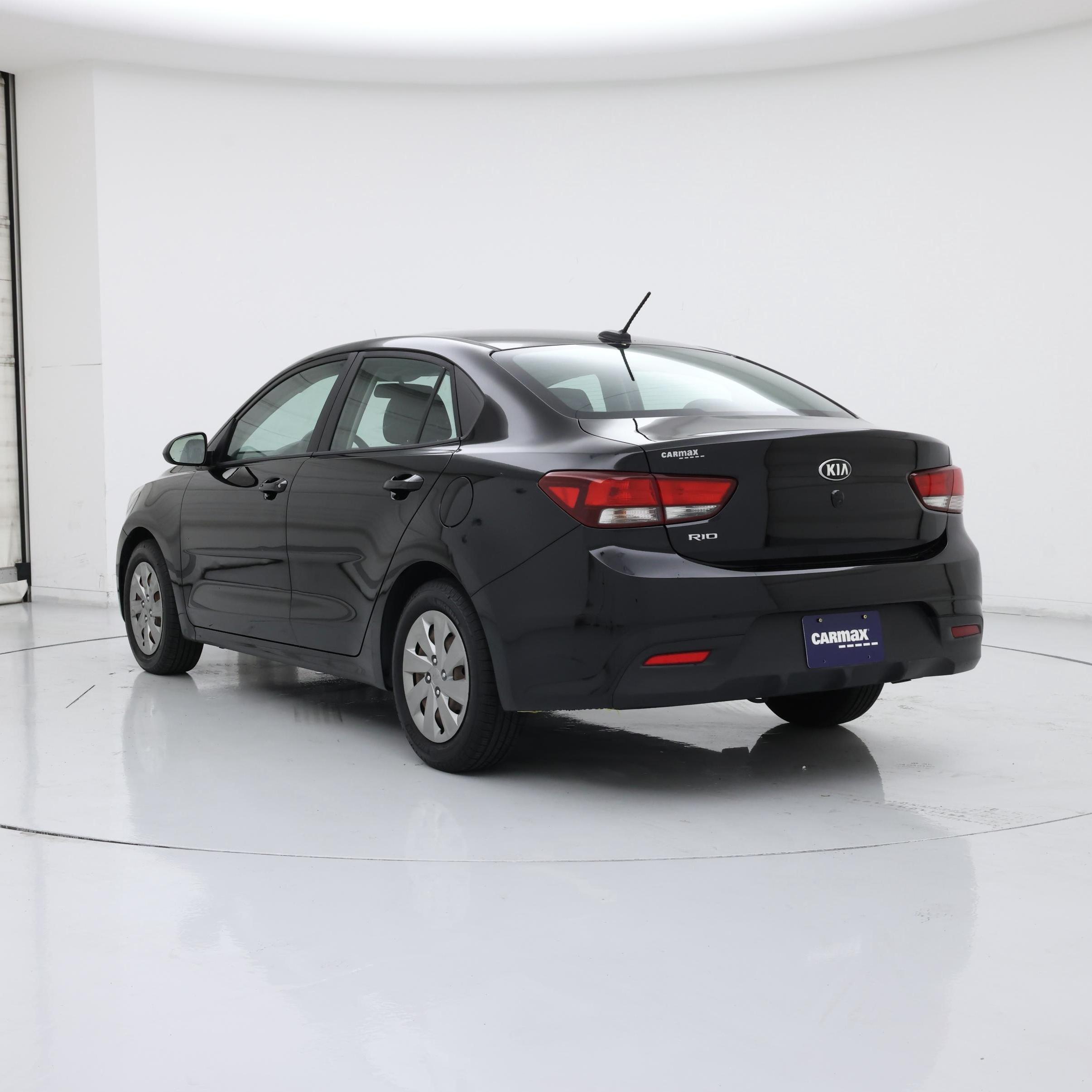 Thumbnail: 2020 Kia Rio - 2