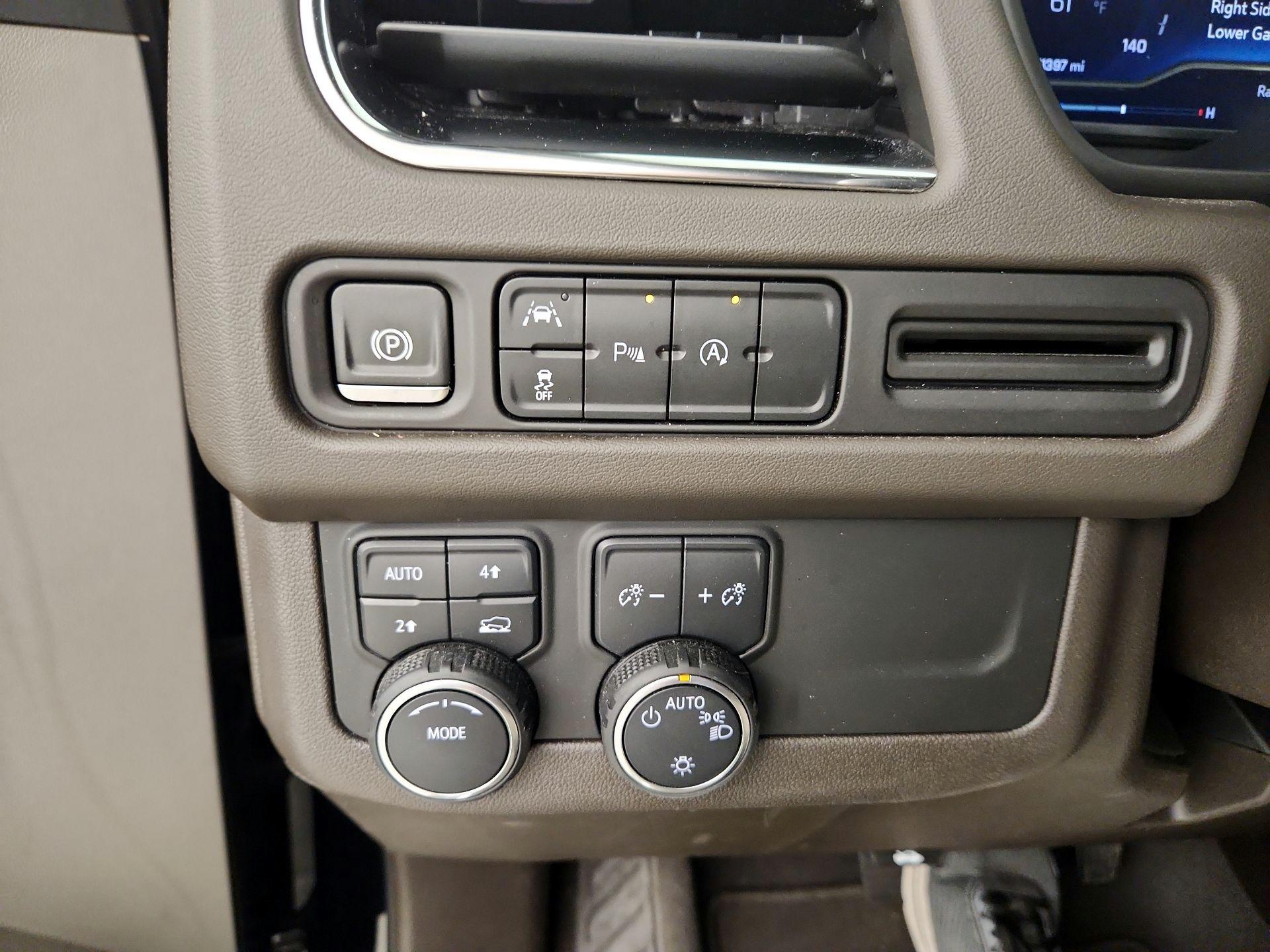 Thumbnail: 2024 Chevrolet Tahoe - 13