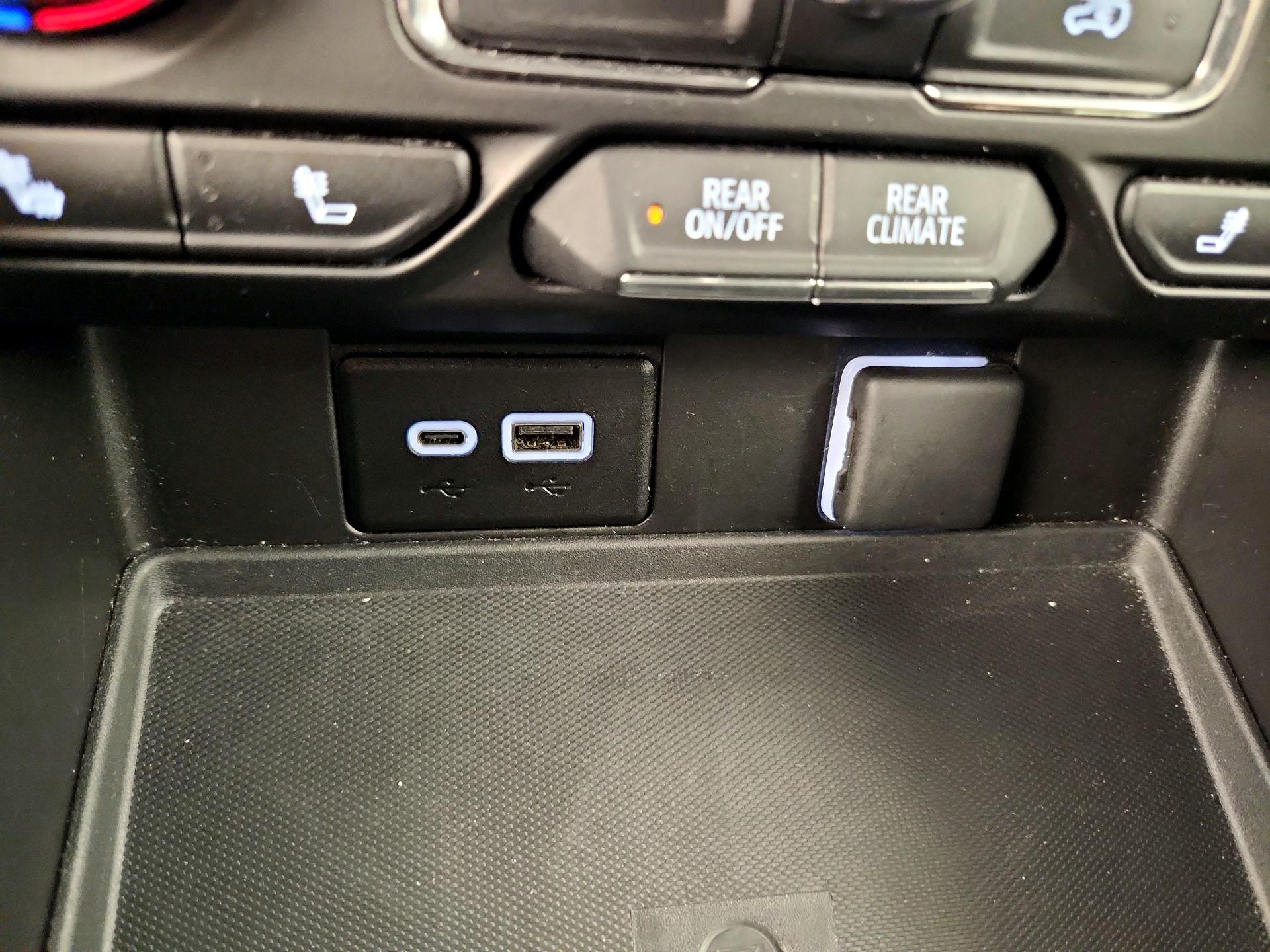 Thumbnail: 2024 Chevrolet Tahoe - 19