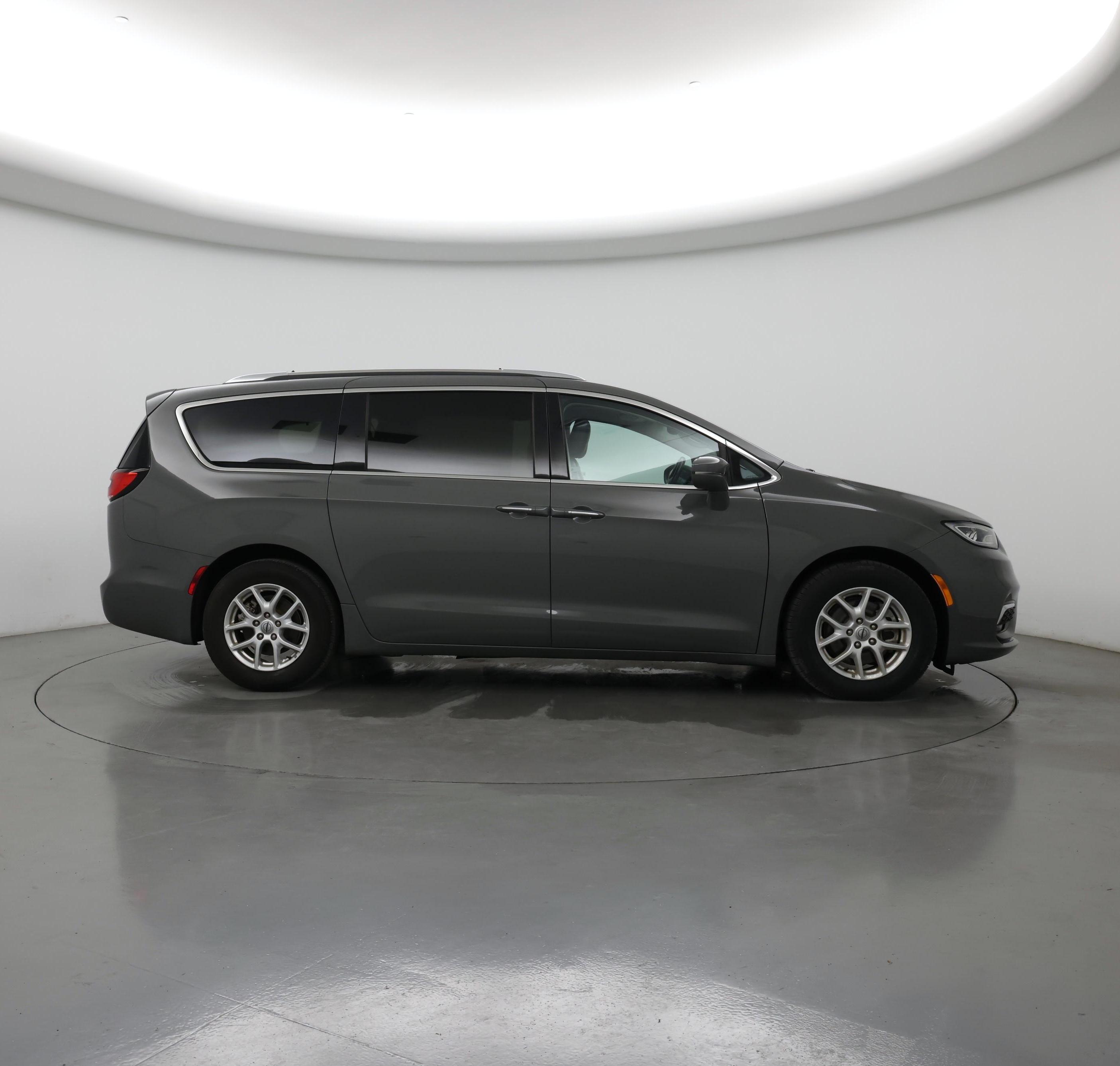 Thumbnail: 2021 Chrysler Pacifica - 7