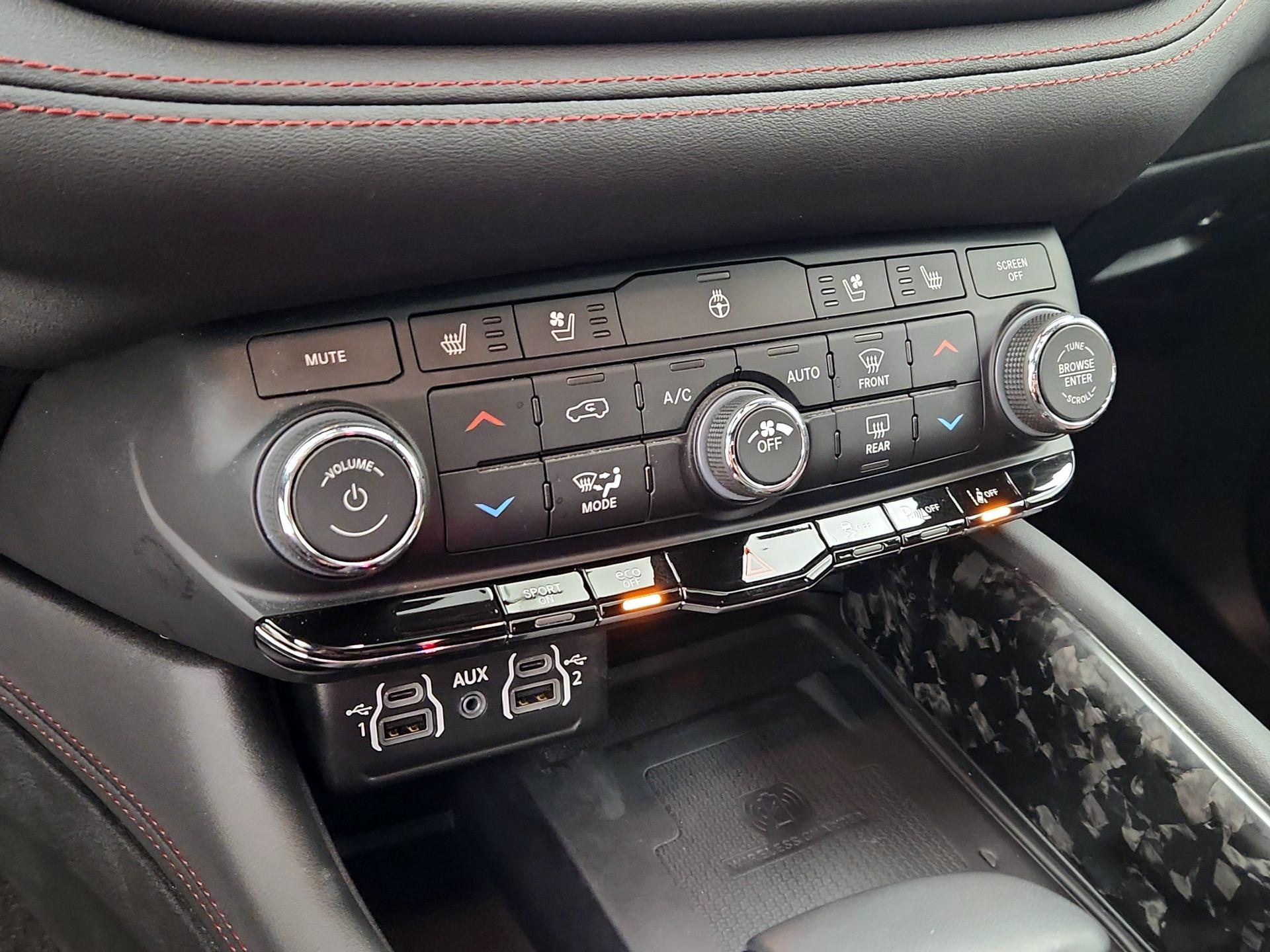 Thumbnail: 2024 Dodge Durango - 17