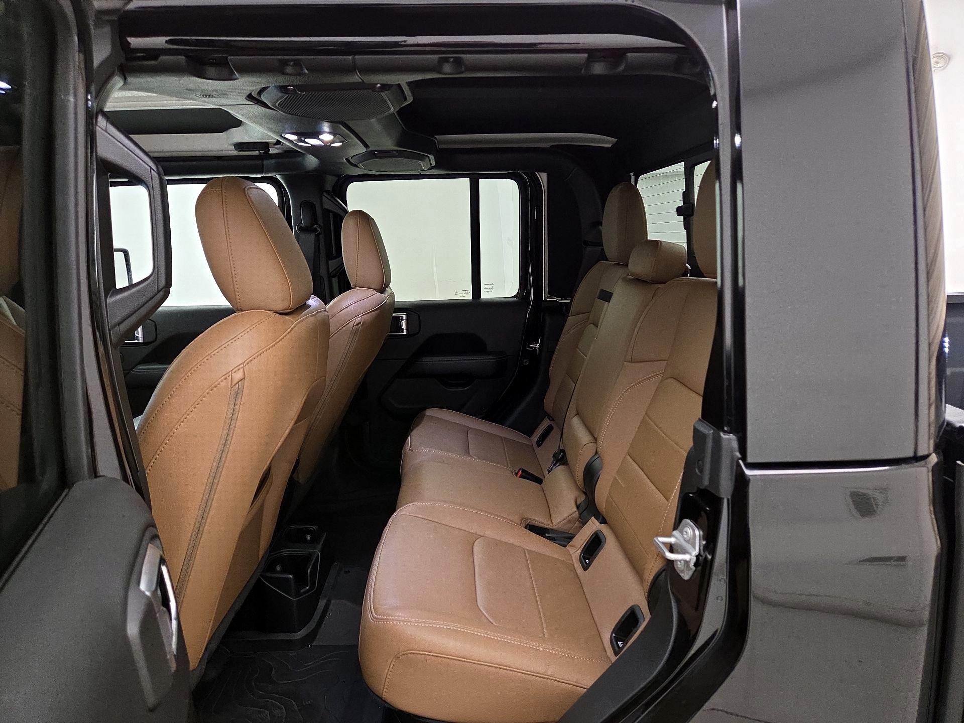 Thumbnail: 2021 Jeep Gladiator - 20