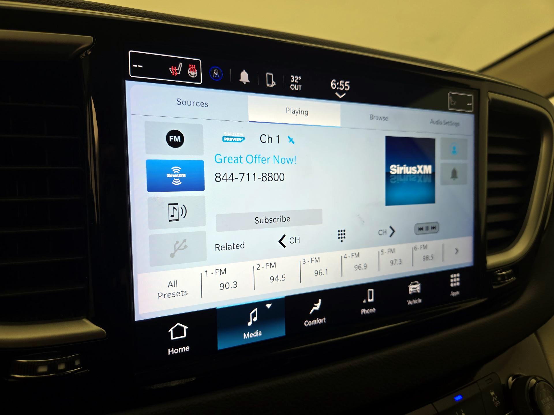 Thumbnail: 2024 Chrysler Pacifica - 15