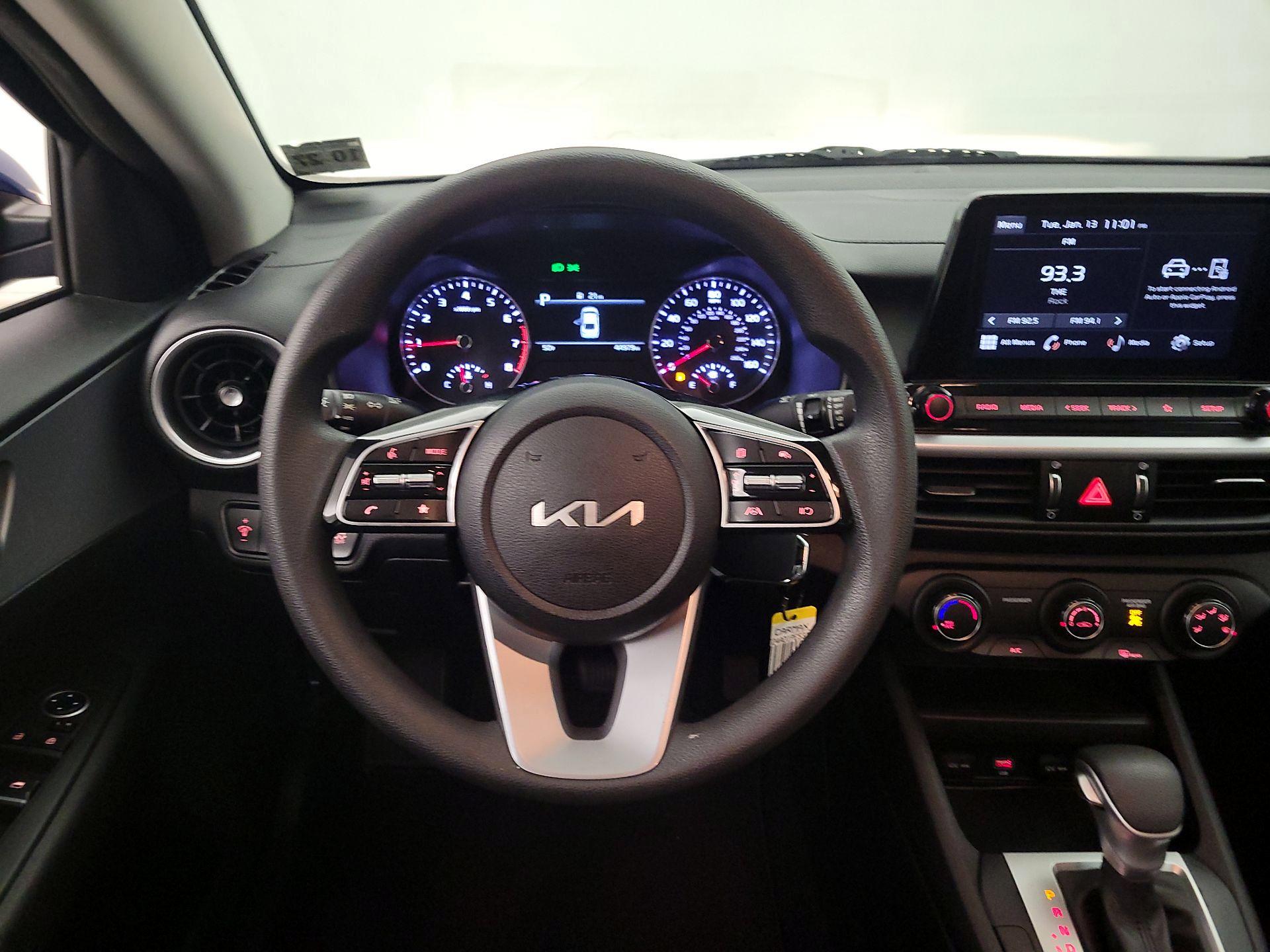 Thumbnail: 2023 Kia Forte - 10