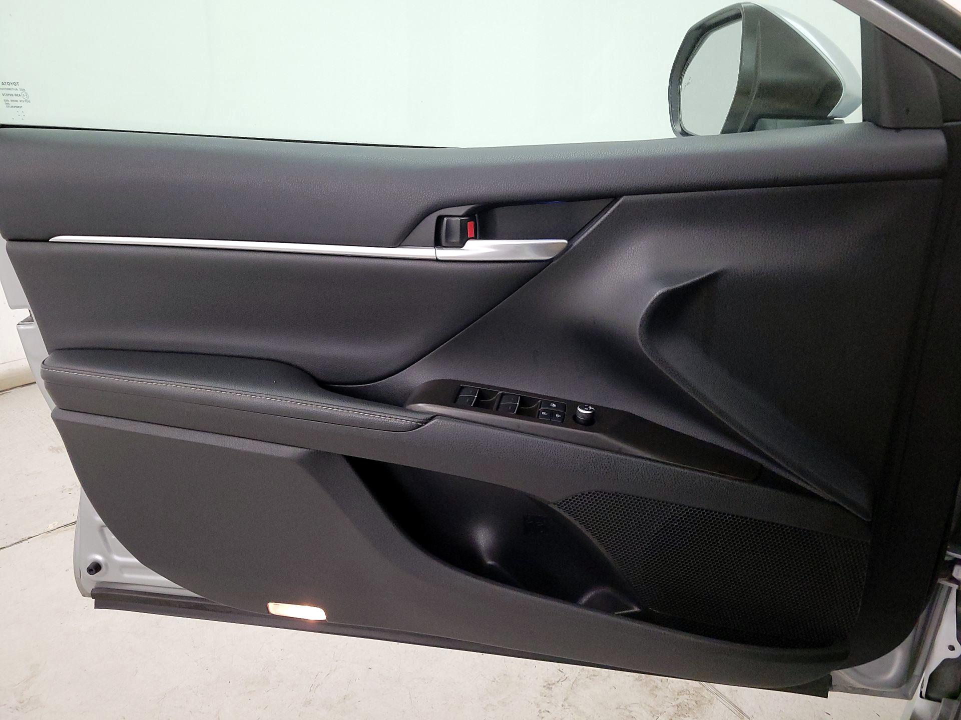 Thumbnail: 2023 Toyota Camry - 12