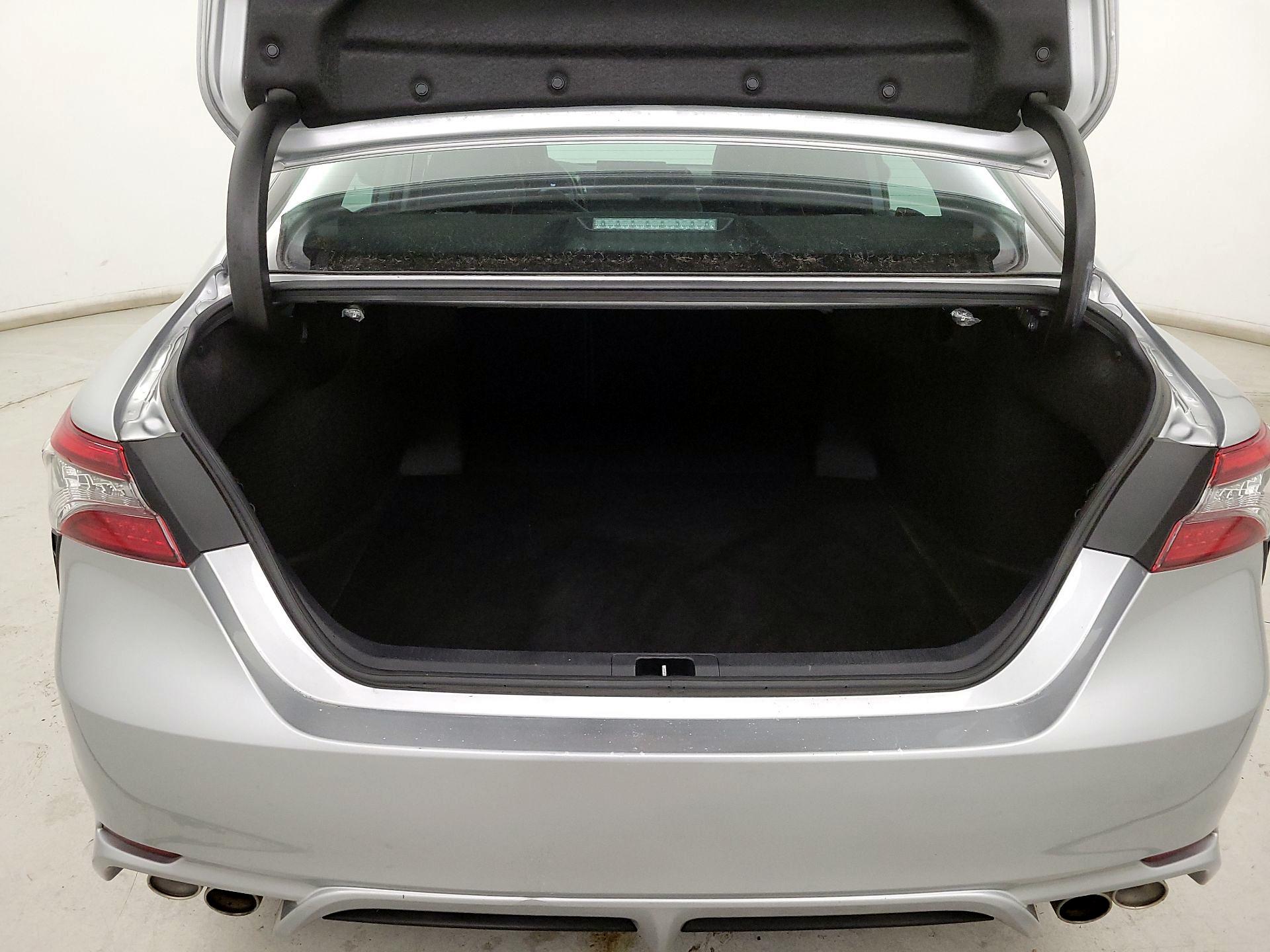 Thumbnail: 2023 Toyota Camry - 19