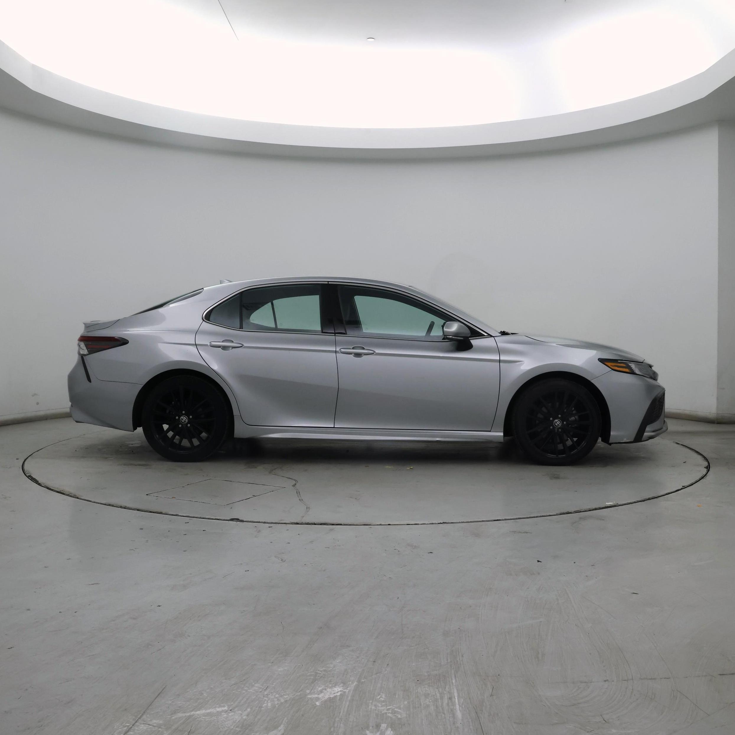 Thumbnail: 2023 Toyota Camry - 7