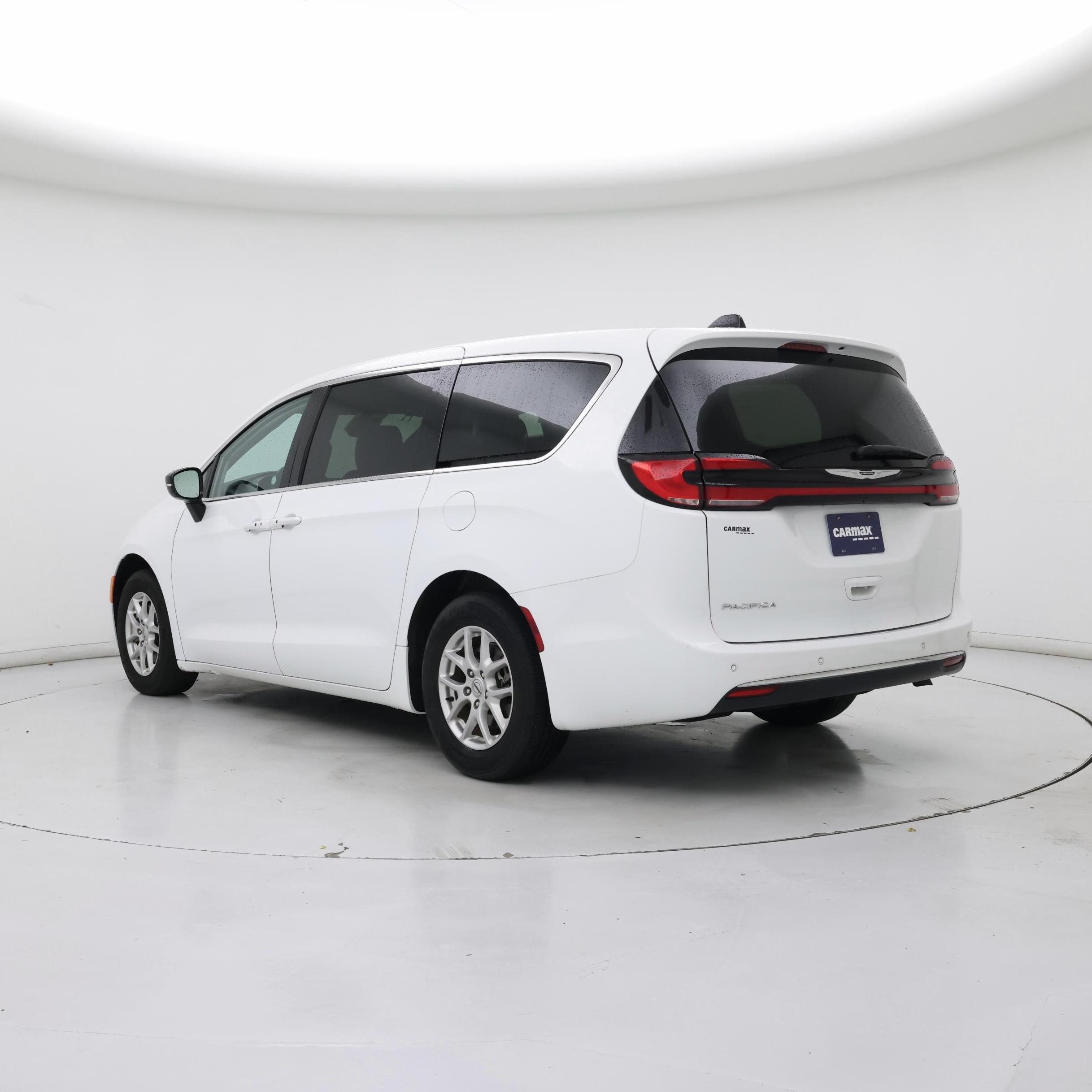 Thumbnail: 2024 Chrysler Pacifica - 2