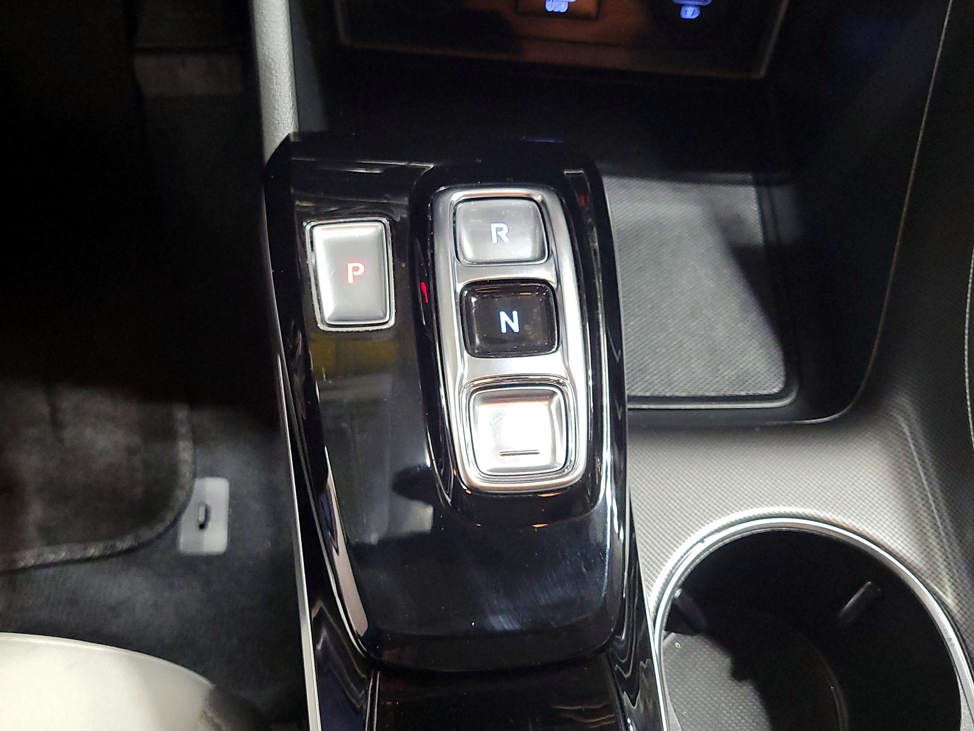 Thumbnail: 2023 Hyundai Sonata - 18